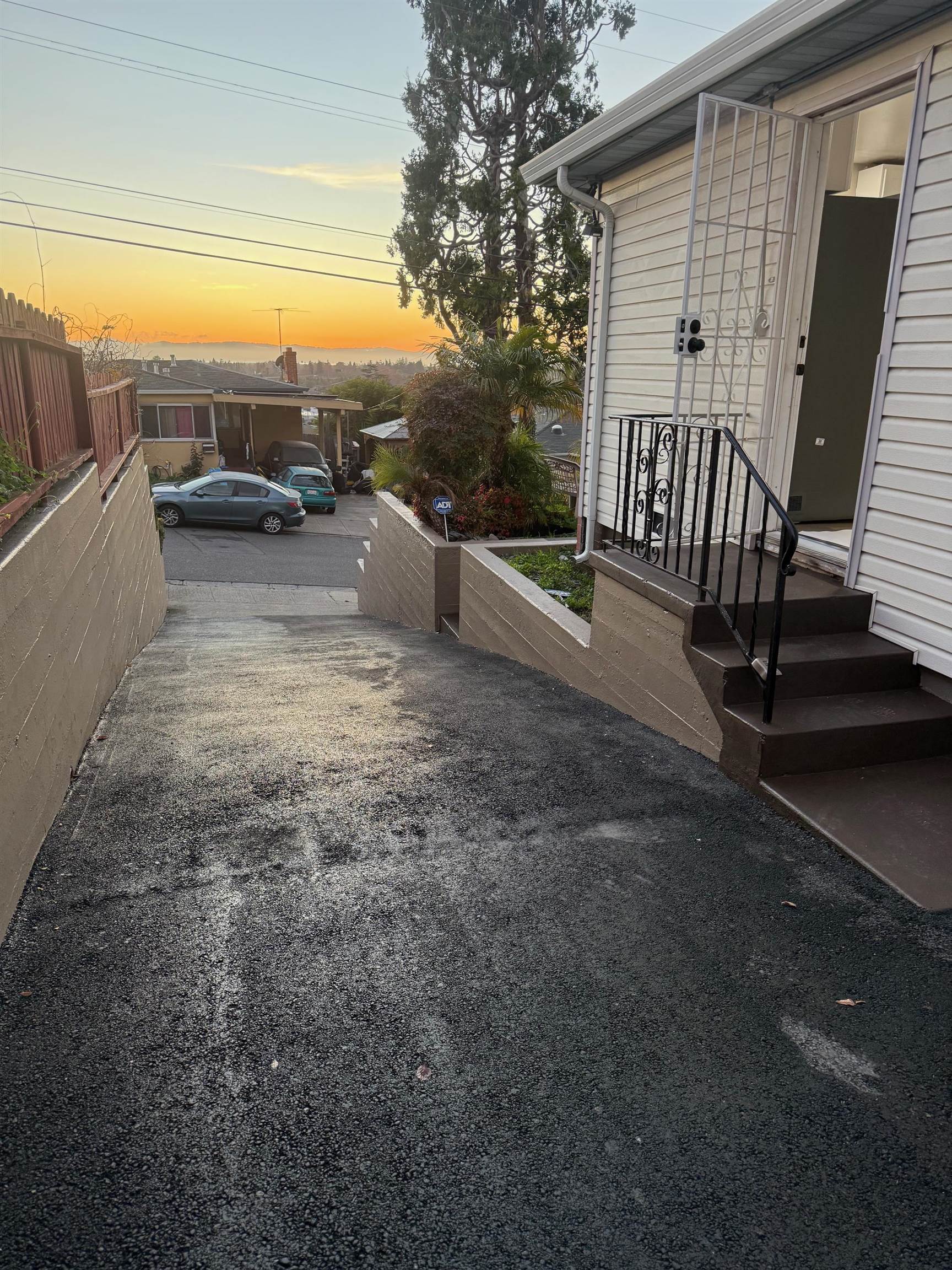 Detail Gallery Image 25 of 52 For 17028 Santa Fe St, Hayward,  CA 94541 - 4 Beds | 2 Baths