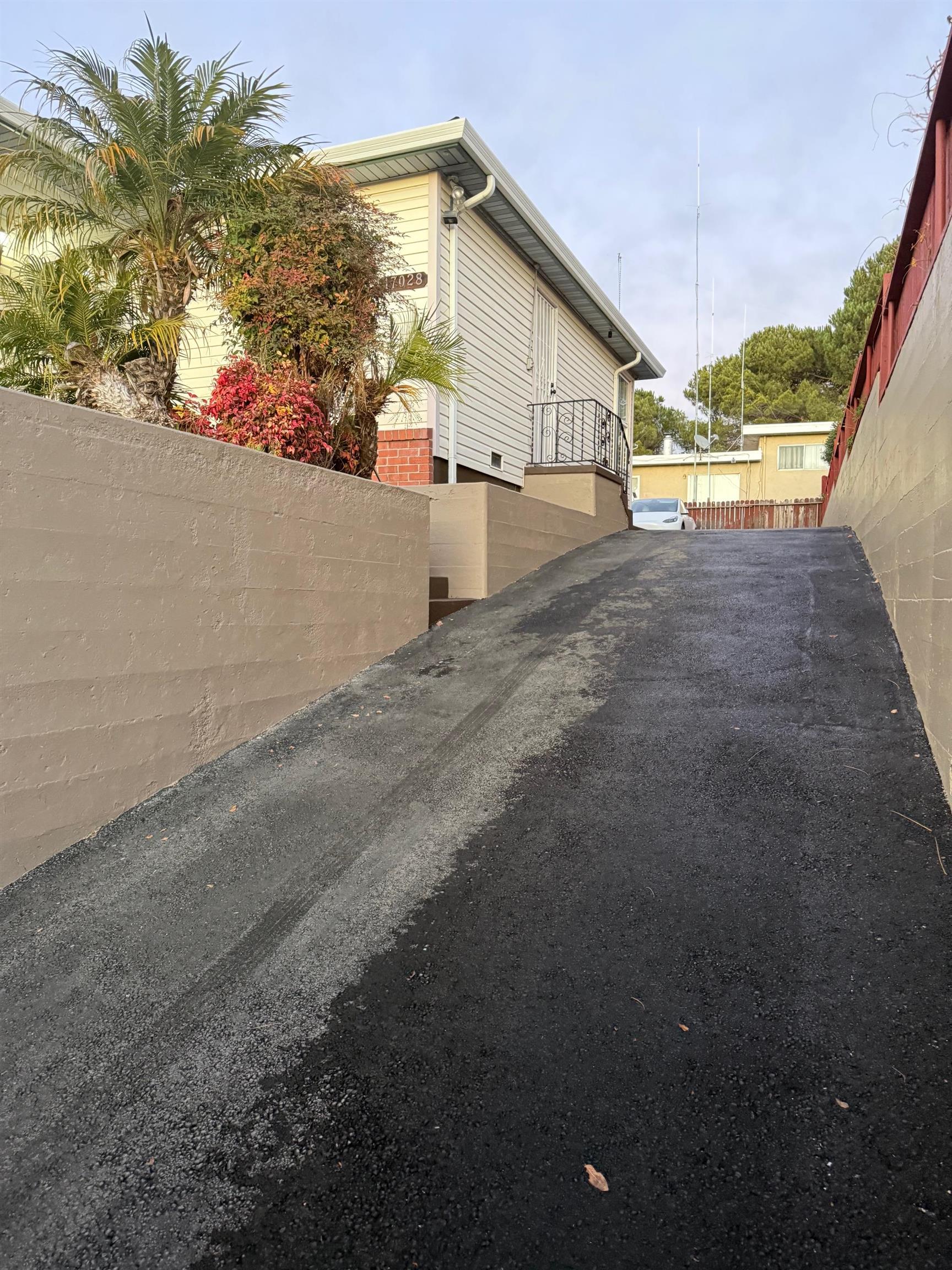 Detail Gallery Image 32 of 52 For 17028 Santa Fe St, Hayward,  CA 94541 - 4 Beds | 2 Baths