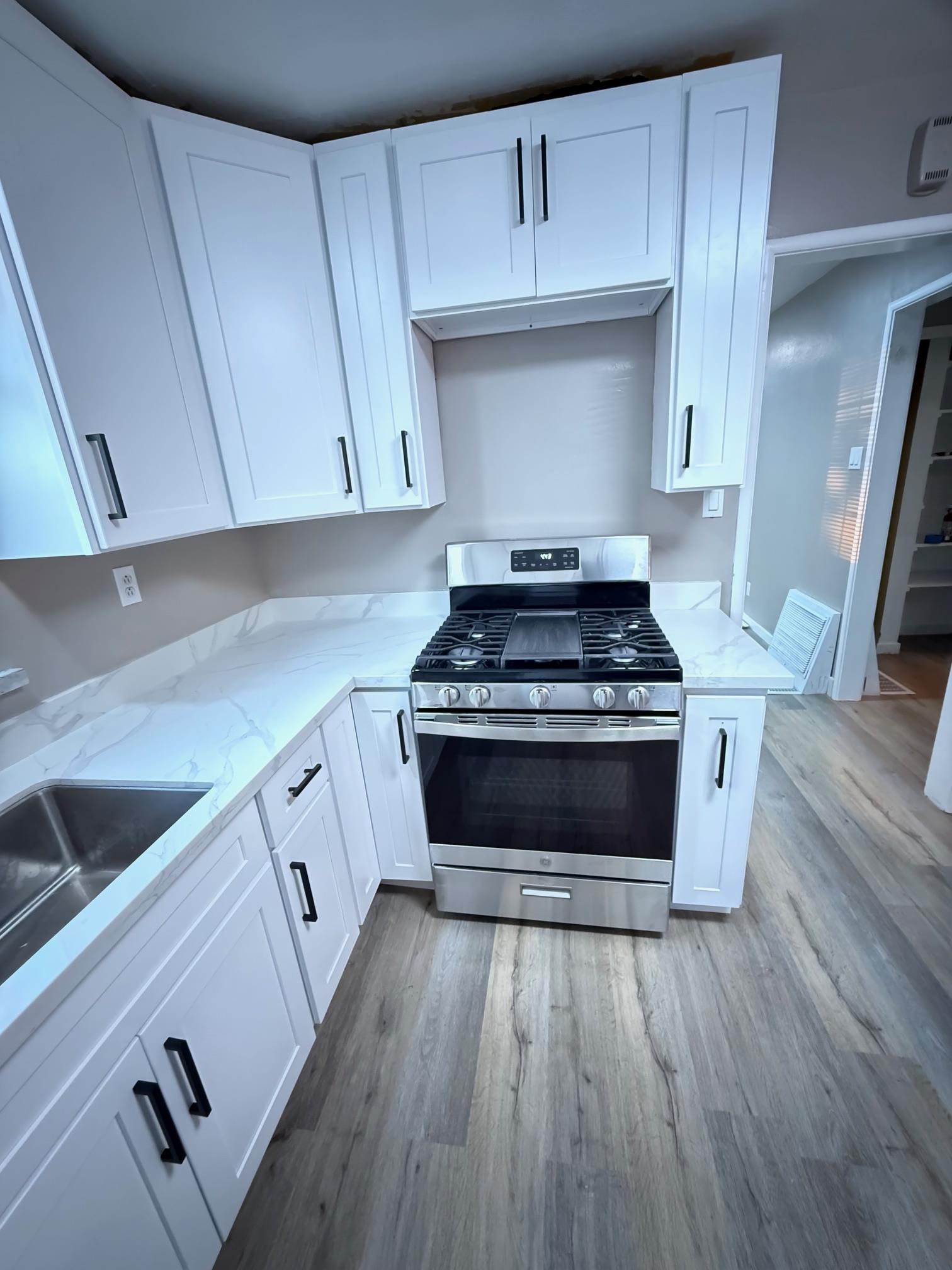 Detail Gallery Image 8 of 52 For 17028 Santa Fe St, Hayward,  CA 94541 - 4 Beds | 2 Baths