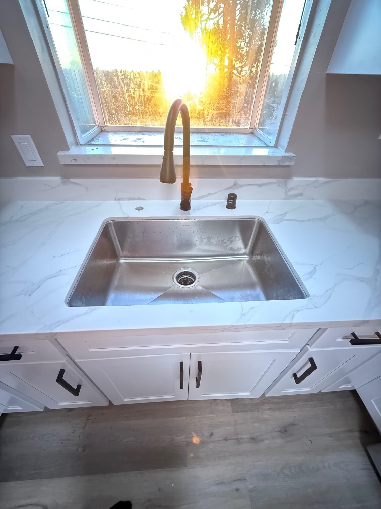 Detail Gallery Image 9 of 52 For 17028 Santa Fe St, Hayward,  CA 94541 - 4 Beds | 2 Baths