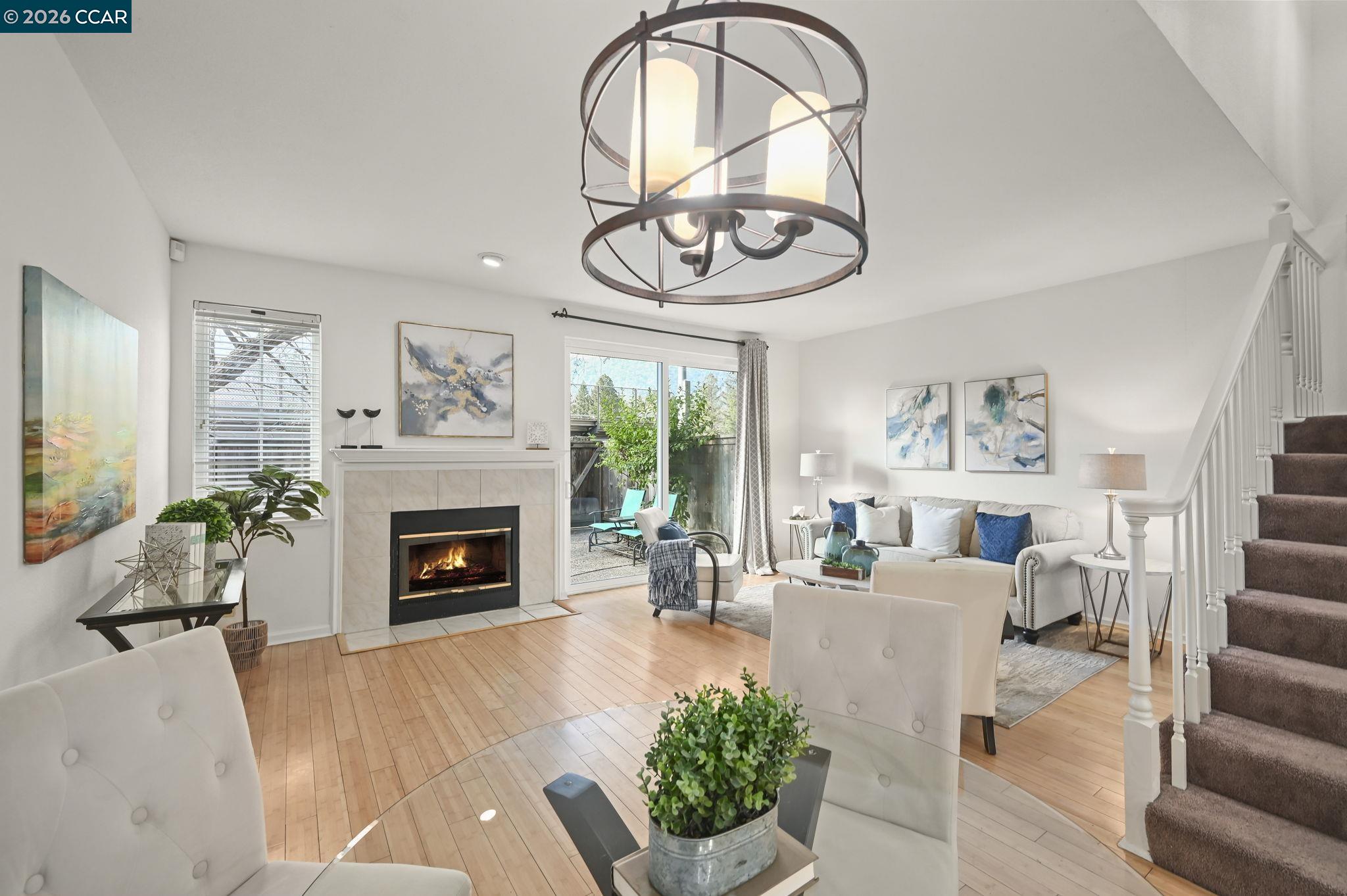 Front Image Thumbnail for CC41119954