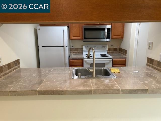 Detail Gallery Image 7 of 21 For 5451 Roundtree Pl, Concord,  CA 94521 - 2 Beds | 1 Baths