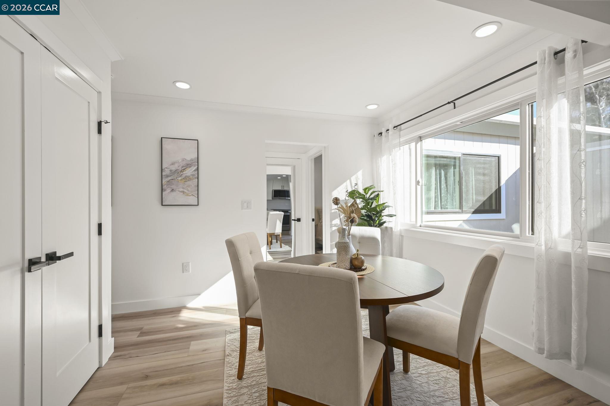 Detail Gallery Image 11 of 29 For 1129 Leisure Lane #4 Apt 4,  Walnut Creek,  CA 94595 - 2 Beds | 2 Baths