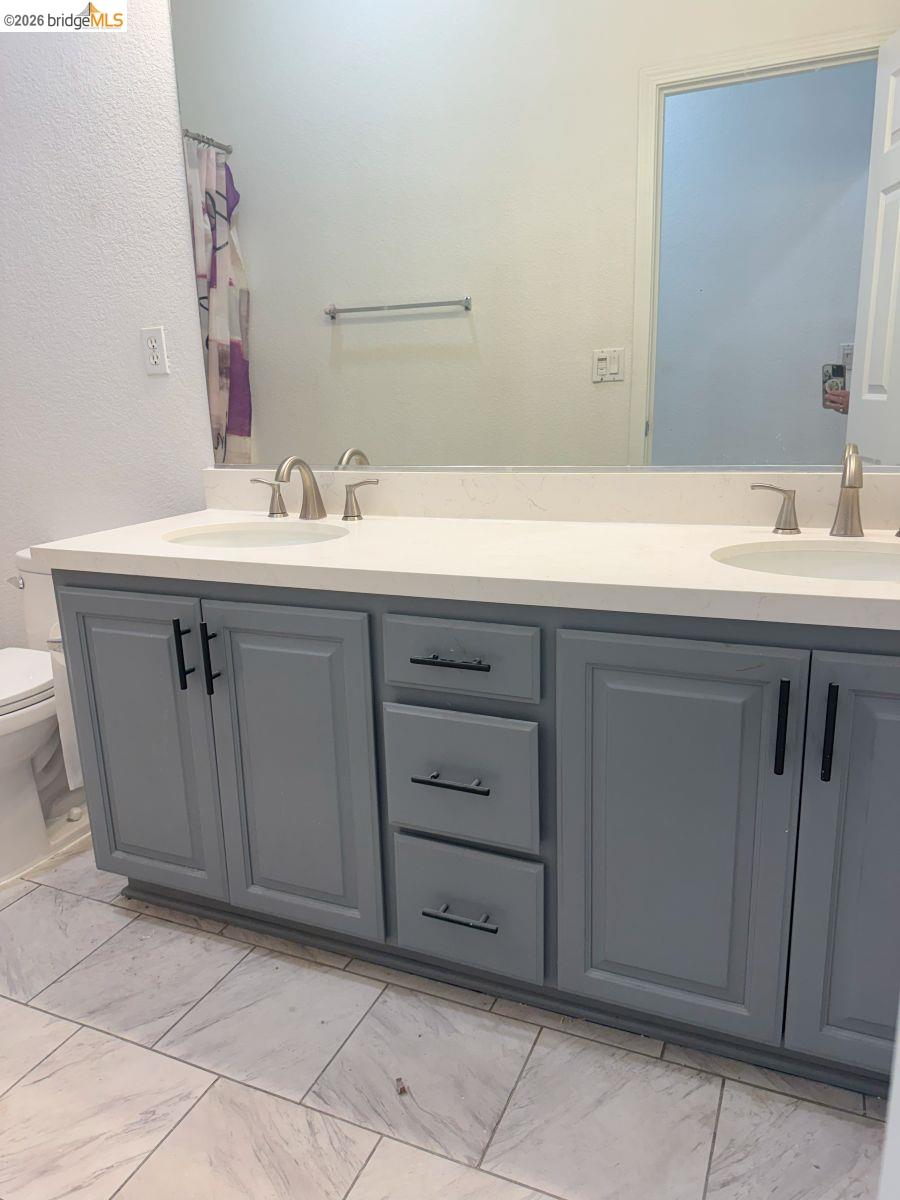 Detail Gallery Image 16 of 29 For 2638 Breaker Way, Stockton,  CA 95209 - 4 Beds | 2 Baths