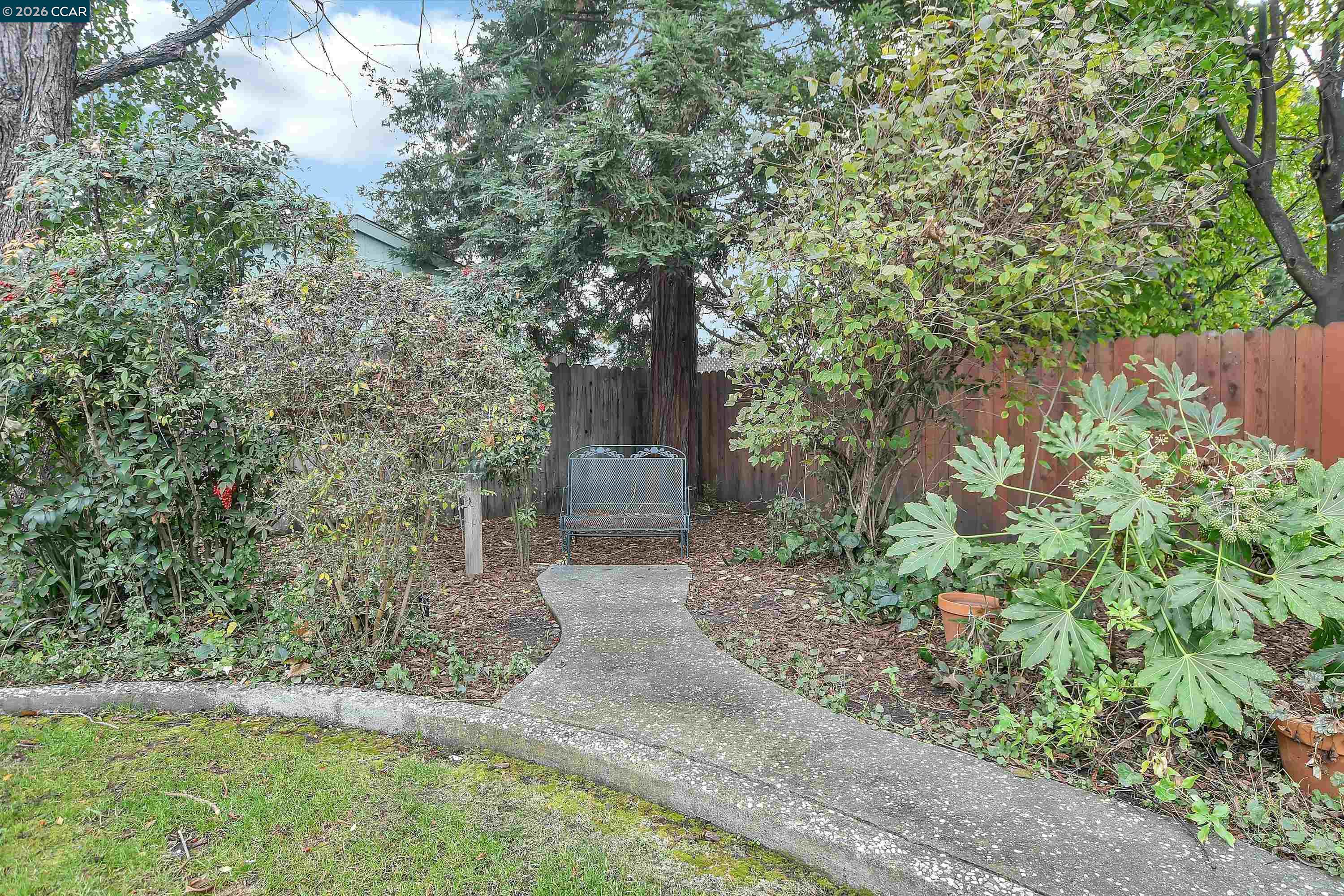 Detail Gallery Image 21 of 31 For 3818 Village Rd, Concord,  CA 94519 - 3 Beds | 1 Baths