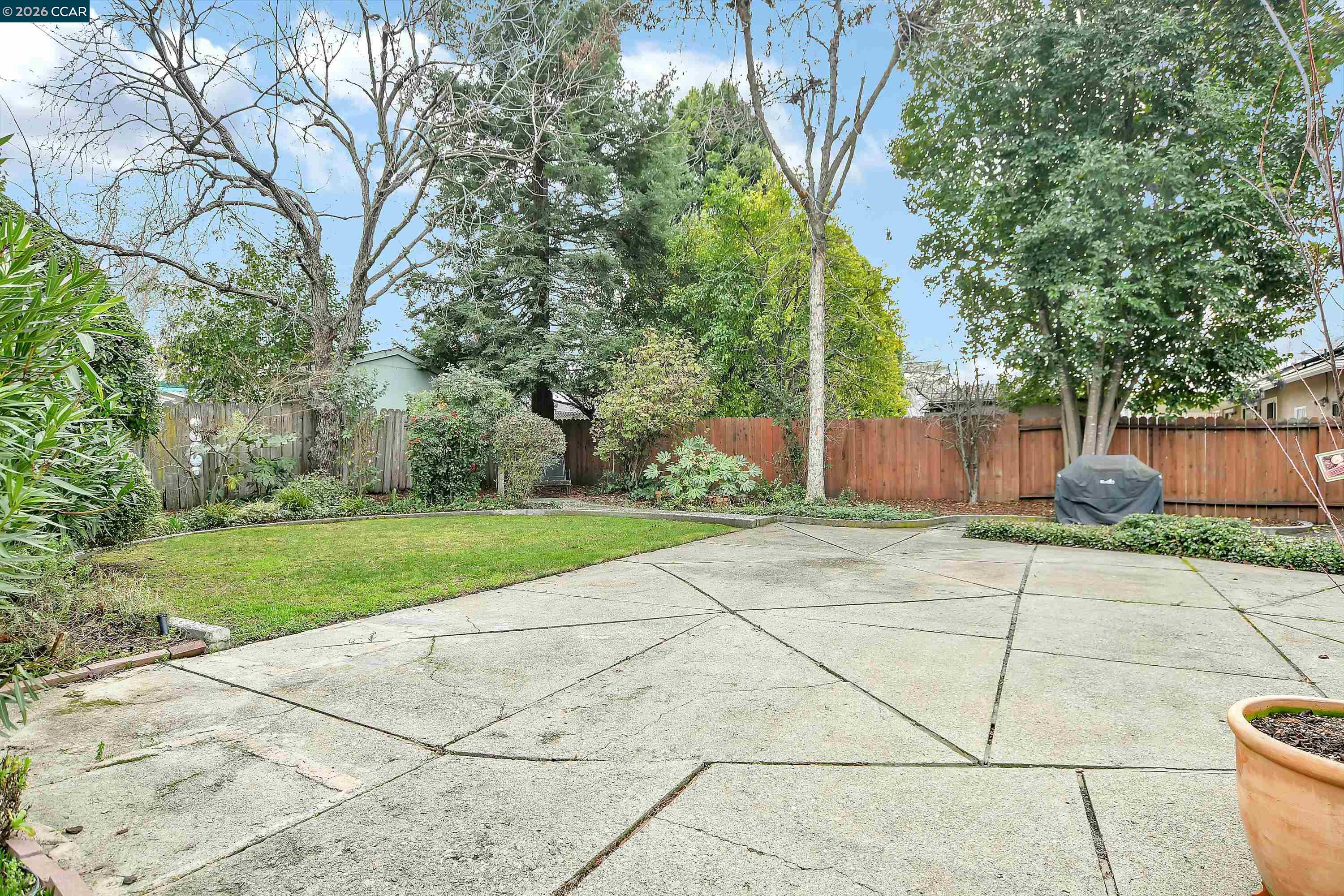 Detail Gallery Image 26 of 31 For 3818 Village Rd, Concord,  CA 94519 - 3 Beds | 1 Baths