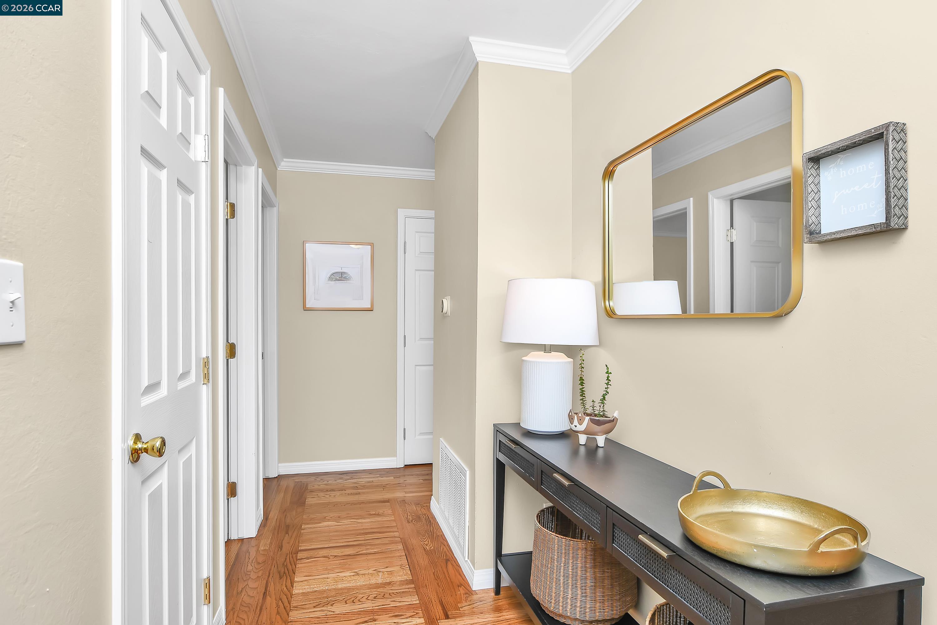 Detail Gallery Image 6 of 31 For 3818 Village Rd, Concord,  CA 94519 - 3 Beds | 1 Baths