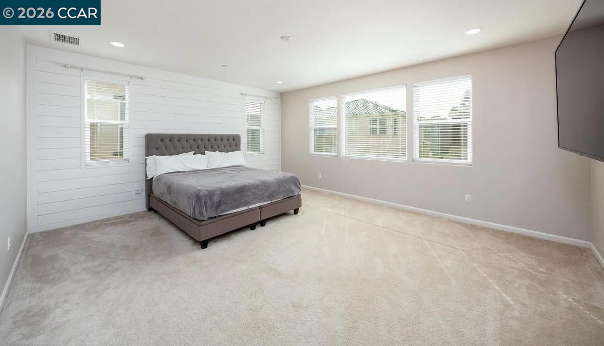 Detail Gallery Image 10 of 25 For 252 Lasata Dr, Tracy,  CA 95377-8441 - 4 Beds | 2/1 Baths