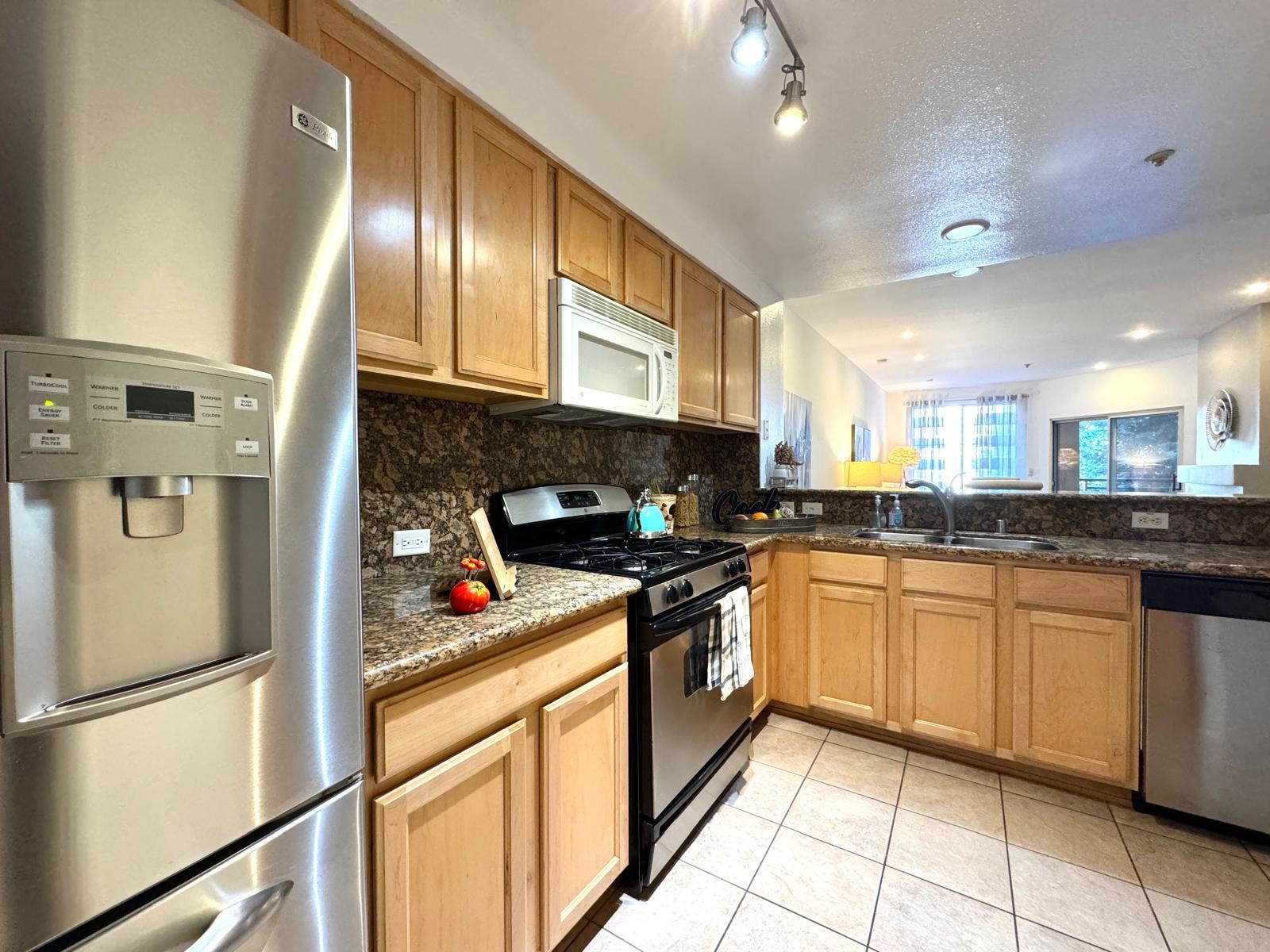 Photo #5: 41119978 Listing: Photo #5