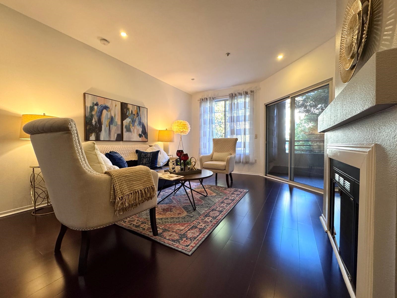 Detail Gallery Image 6 of 36 For 320 Caldecott Ln #127,  Oakland,  CA 94618 - 2 Beds | 2 Baths