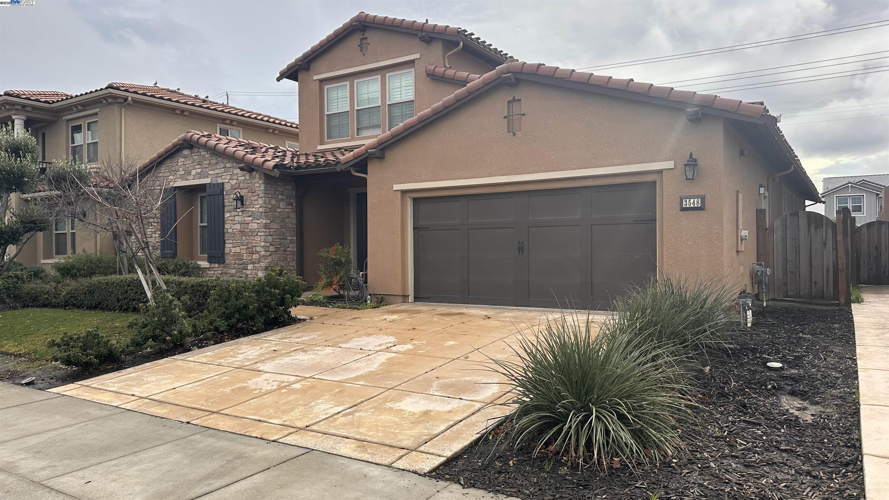 Detail Gallery Image 2 of 51 For 3548 Rapallo Way, Manteca,  CA 95337 - 4 Beds | 3/1 Baths