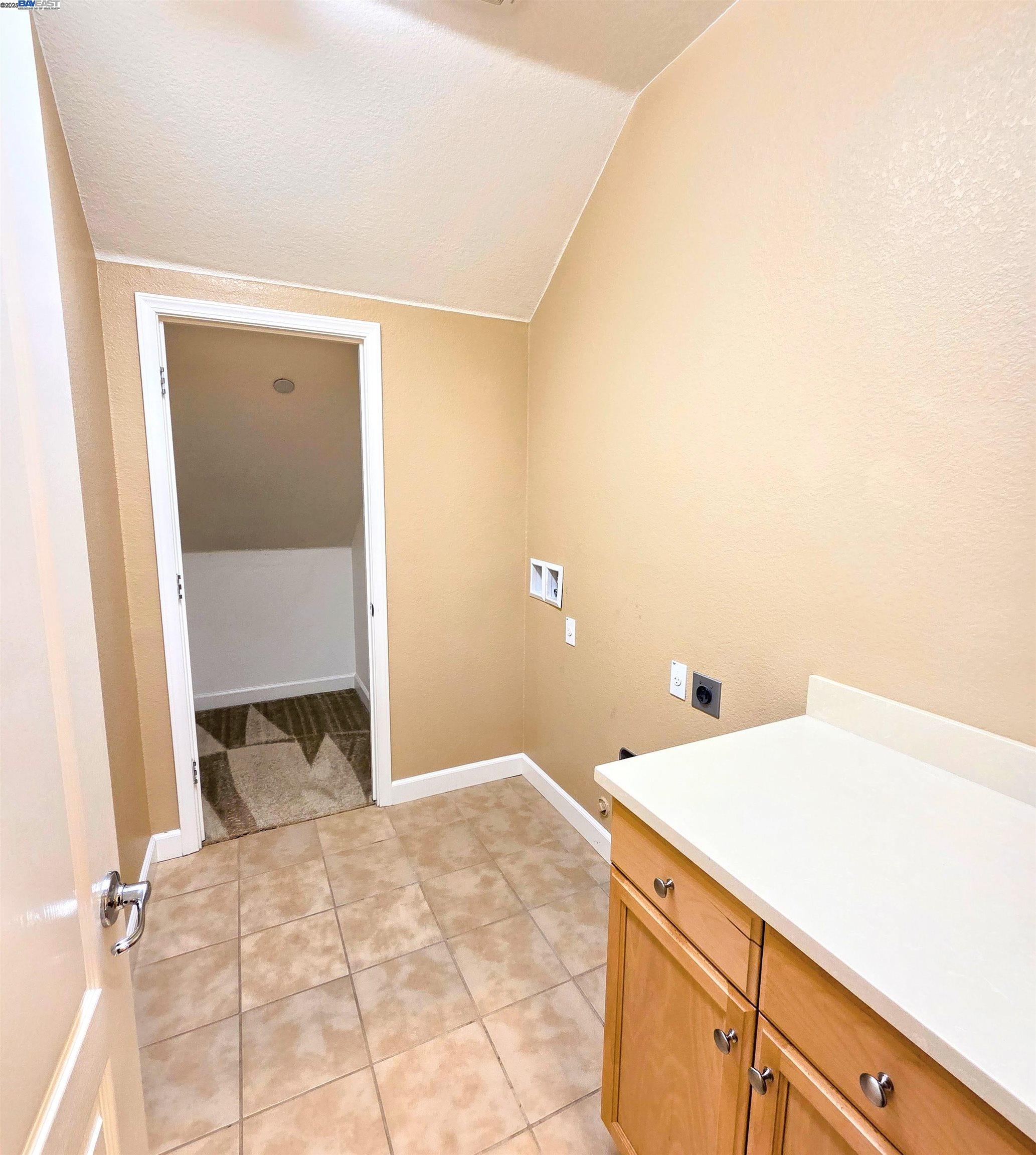 Detail Gallery Image 27 of 51 For 3548 Rapallo Way, Manteca,  CA 95337 - 4 Beds | 3/1 Baths