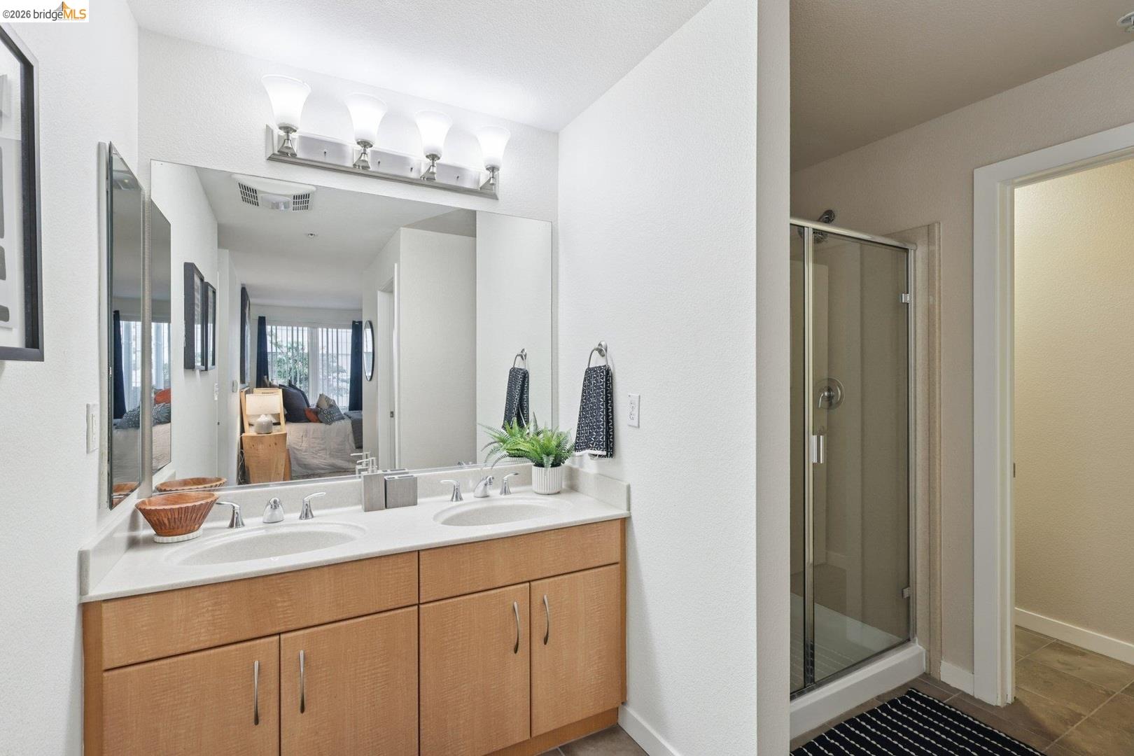 Detail Gallery Image 22 of 32 For 1511 Jefferson St Unit Th11,  Oakland,  CA 94612 - 2 Beds | 2/1 Baths