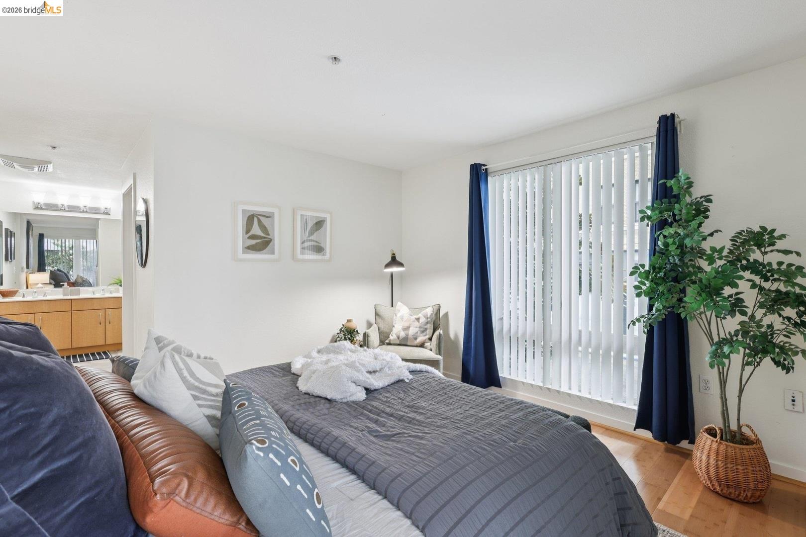 Detail Gallery Image 25 of 32 For 1511 Jefferson St Unit Th11,  Oakland,  CA 94612 - 2 Beds | 2/1 Baths