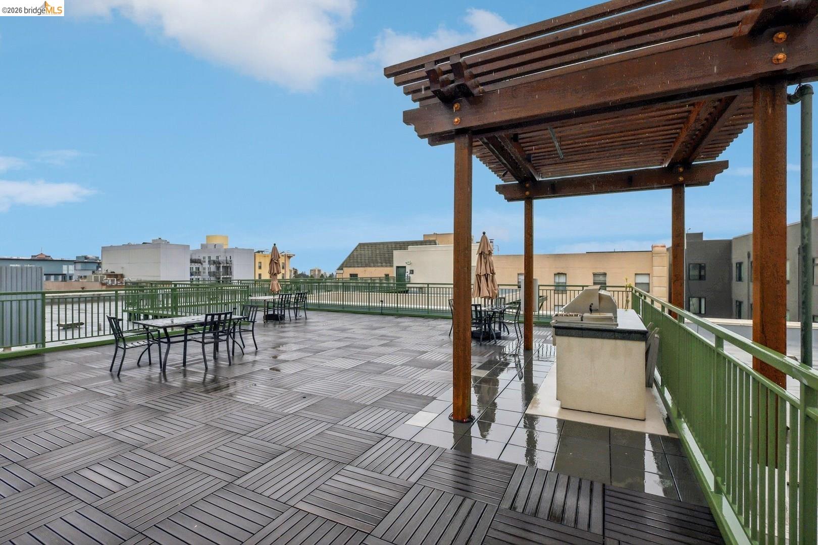 Detail Gallery Image 29 of 32 For 1511 Jefferson St Unit Th11,  Oakland,  CA 94612 - 2 Beds | 2/1 Baths