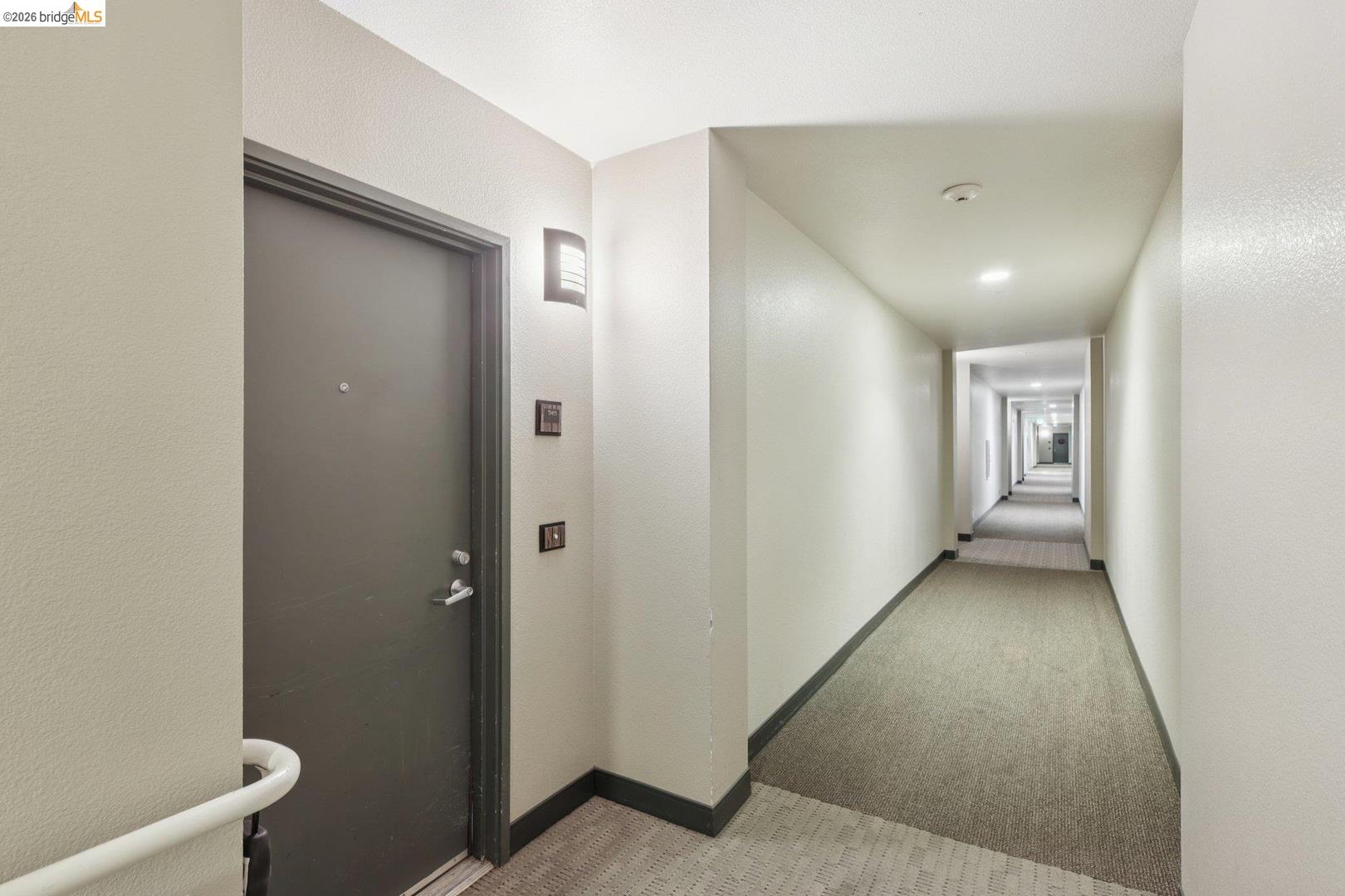 Detail Gallery Image 6 of 32 For 1511 Jefferson St Unit Th11,  Oakland,  CA 94612 - 2 Beds | 2/1 Baths