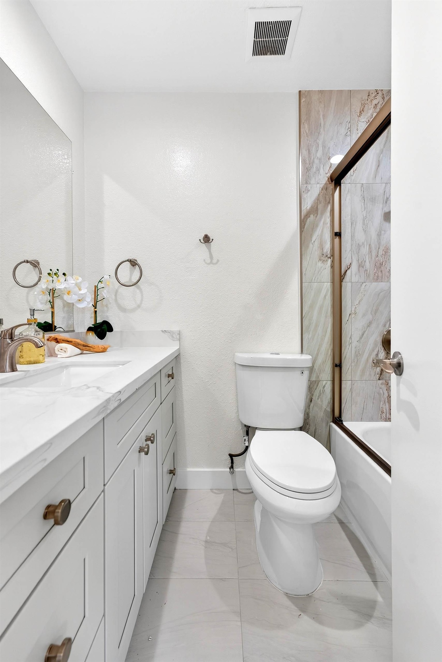 Detail Gallery Image 38 of 56 For 32508 Regents Blvd, Union City,  CA 94587 - 4 Beds | 2/1 Baths