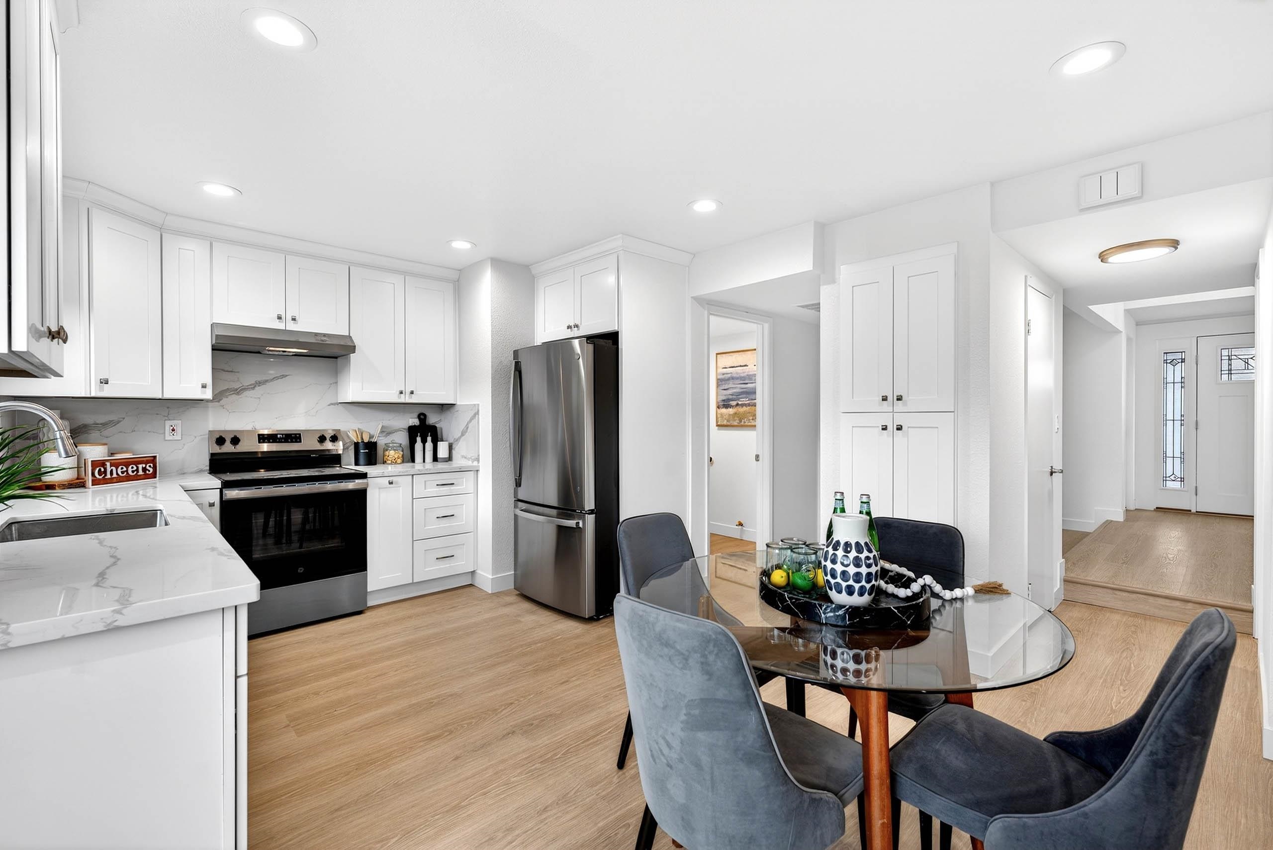 Detail Gallery Image 7 of 56 For 32508 Regents Blvd, Union City,  CA 94587 - 4 Beds | 2/1 Baths