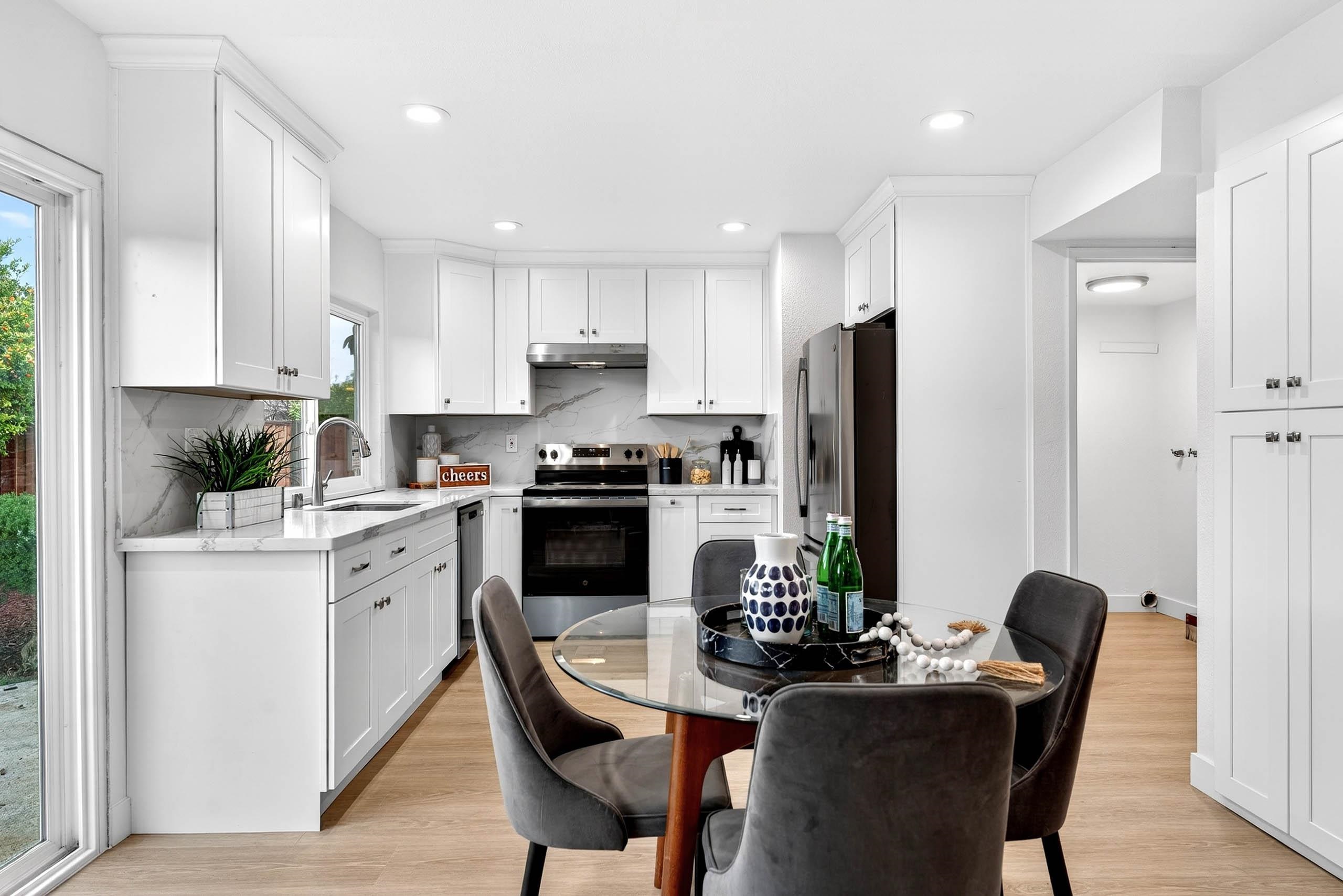 Detail Gallery Image 8 of 56 For 32508 Regents Blvd, Union City,  CA 94587 - 4 Beds | 2/1 Baths