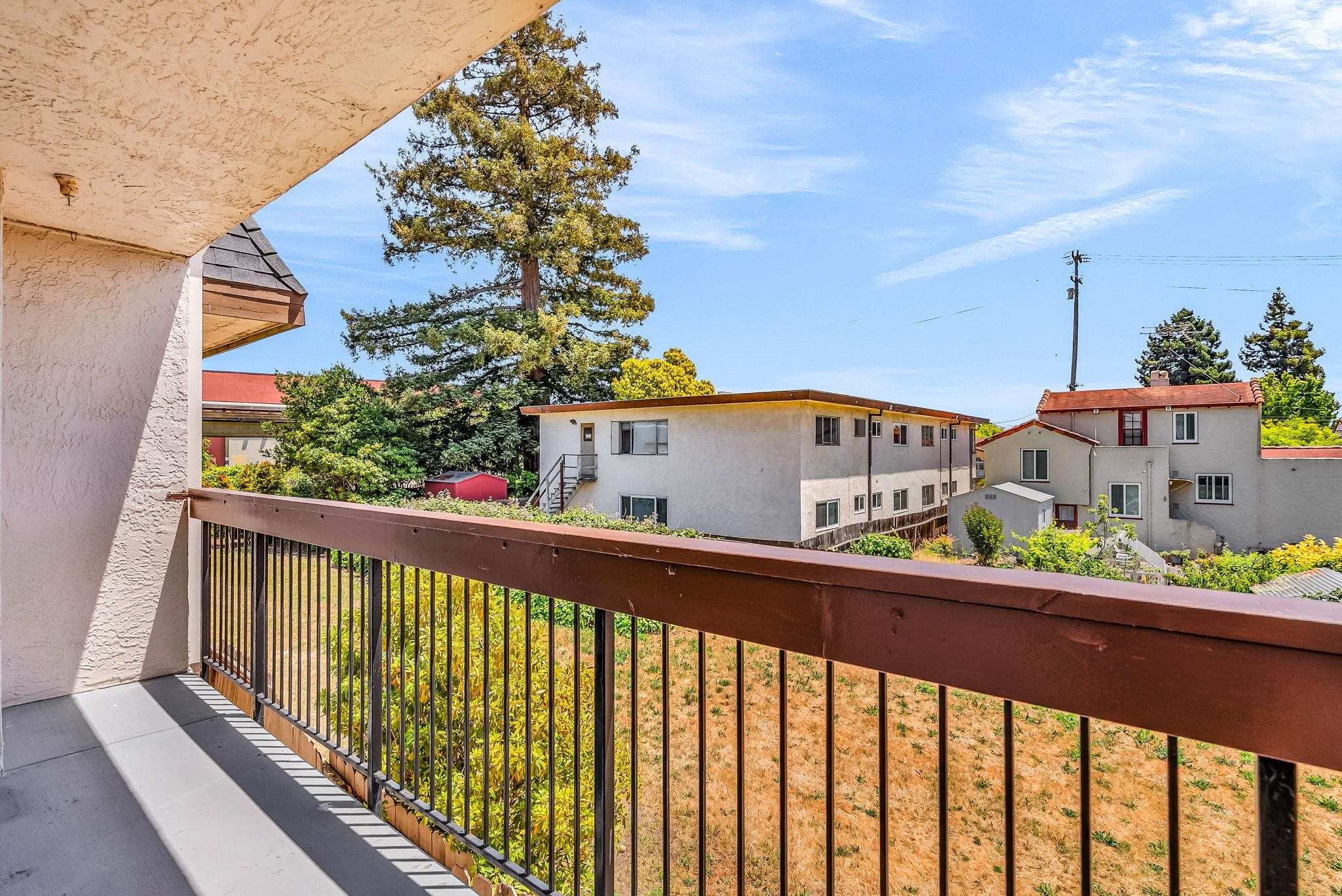 Detail Gallery Image 22 of 27 For 417 Evelyn Ave #205,  Albany,  CA 94706 - 1 Beds | 1 Baths
