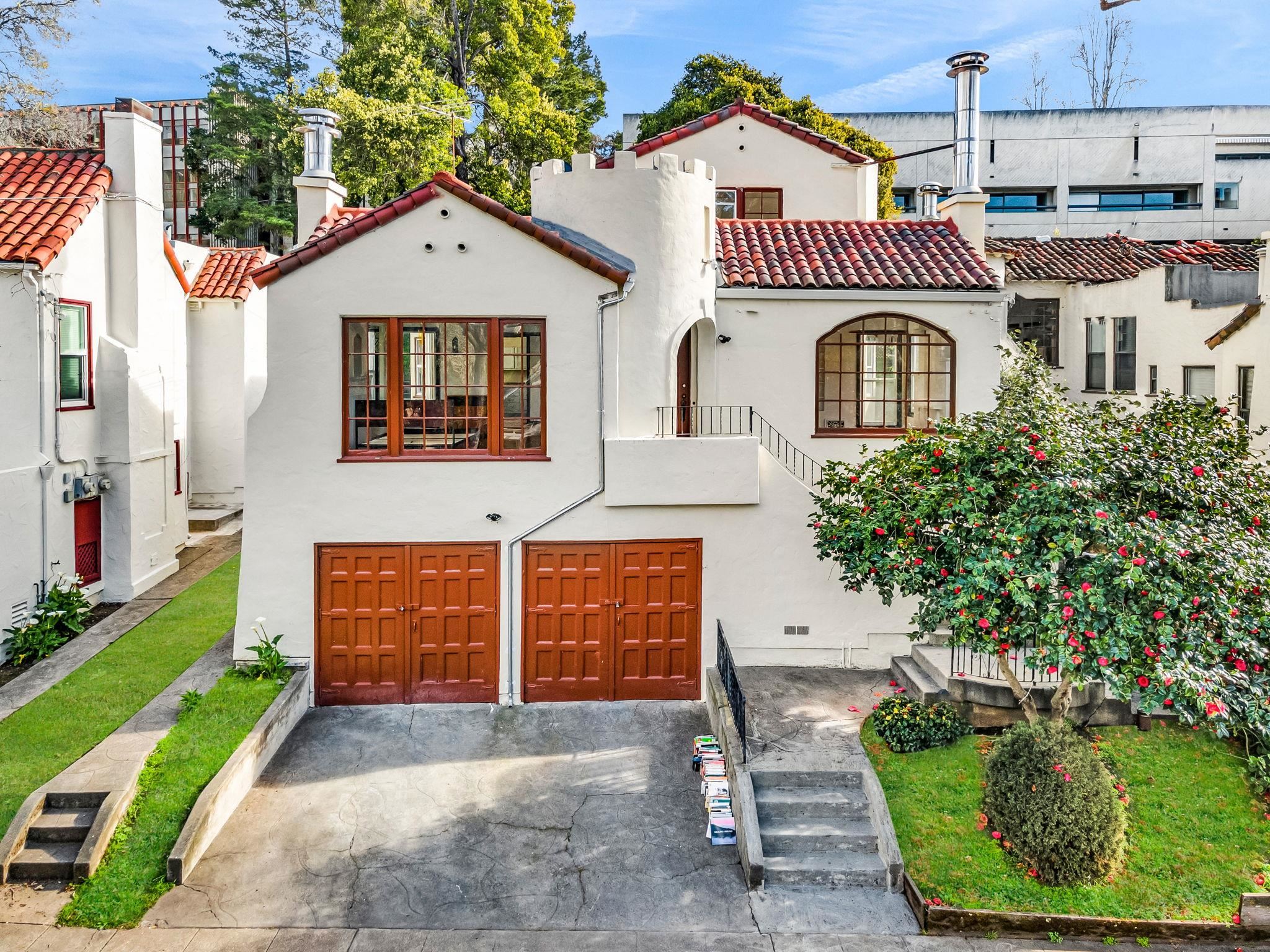 Detail Gallery Image 2 of 56 For 2340 Virginia St, Berkeley,  CA 94709 - – Beds | – Baths