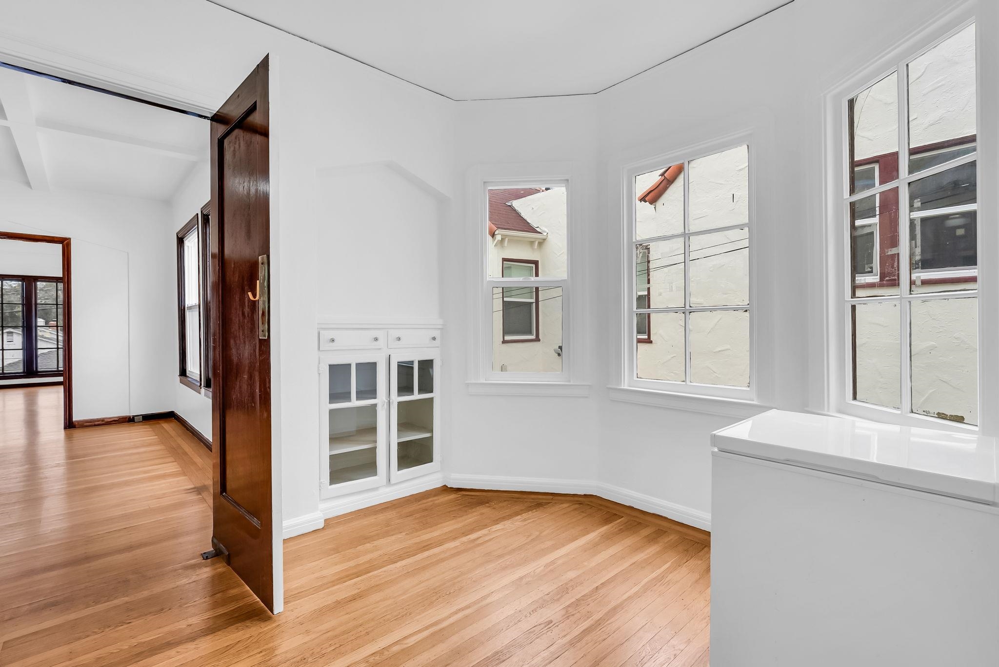 Detail Gallery Image 16 of 56 For 2340 Virginia St, Berkeley,  CA 94709 - – Beds | – Baths