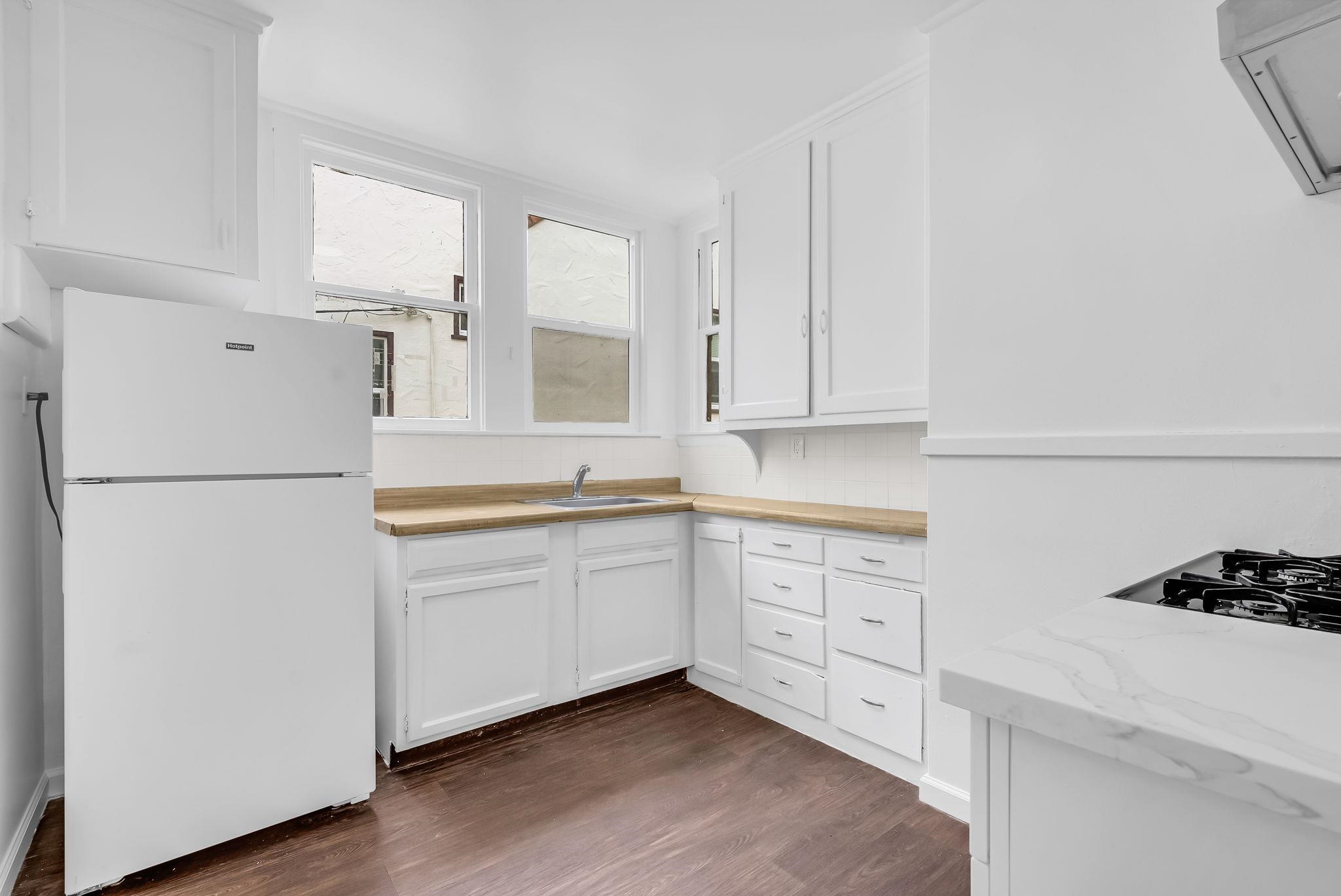 Detail Gallery Image 23 of 60 For 2340 Virginia St, Berkeley,  CA 94709 - 5 Beds | 3 Baths