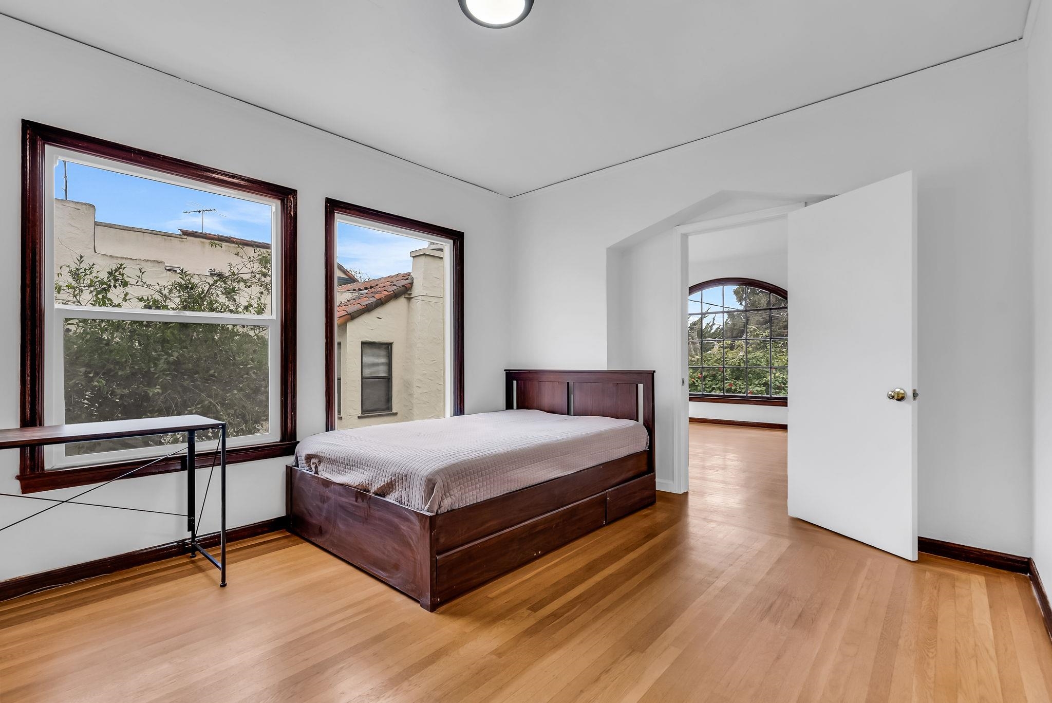 Detail Gallery Image 28 of 60 For 2340 Virginia St, Berkeley,  CA 94709 - 5 Beds | 3 Baths