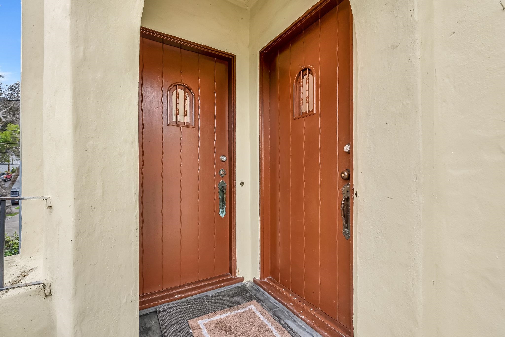 Detail Gallery Image 4 of 60 For 2340 Virginia St, Berkeley,  CA 94709 - 5 Beds | 3 Baths