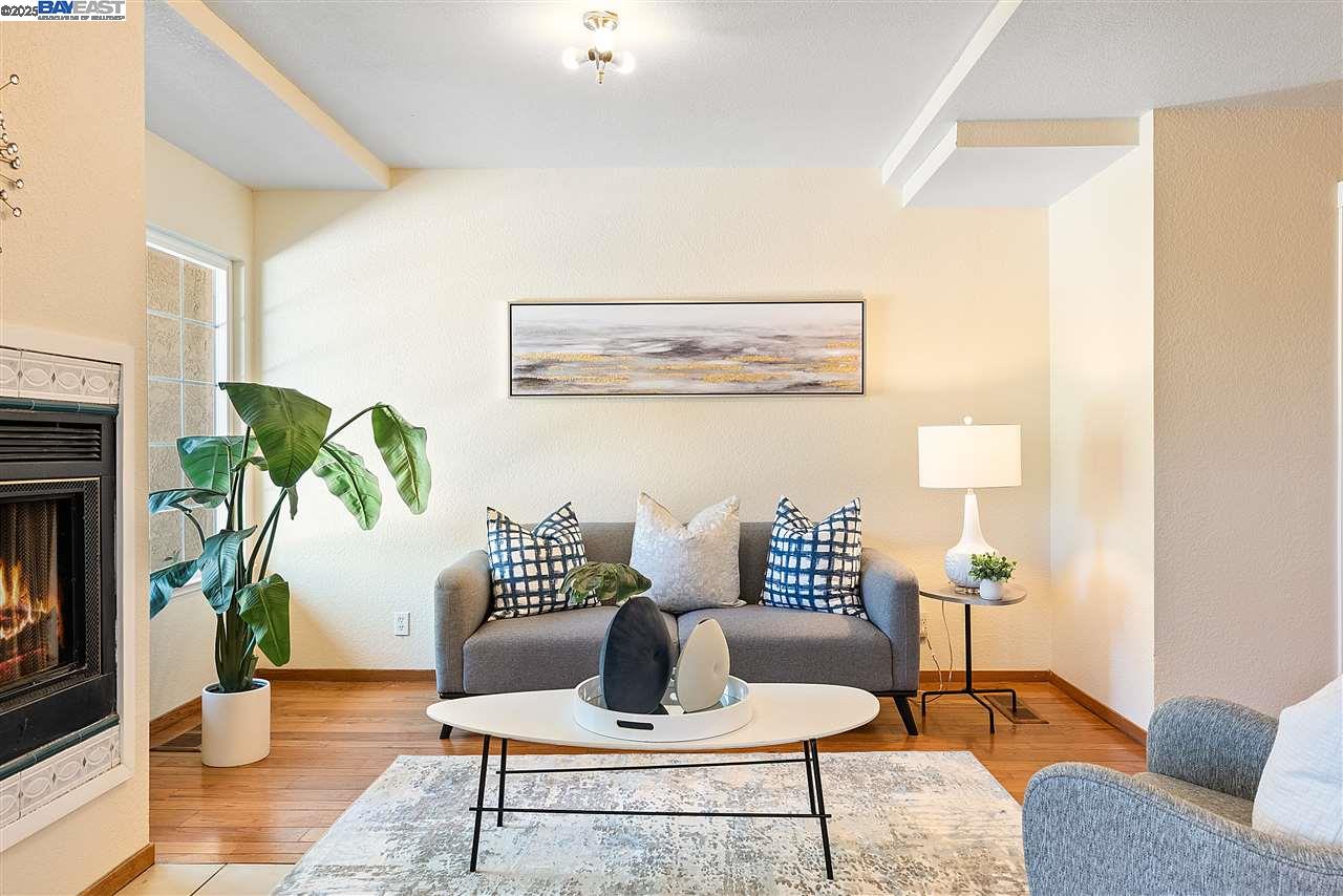 Photo #8: 41120091 Listing: Photo #8