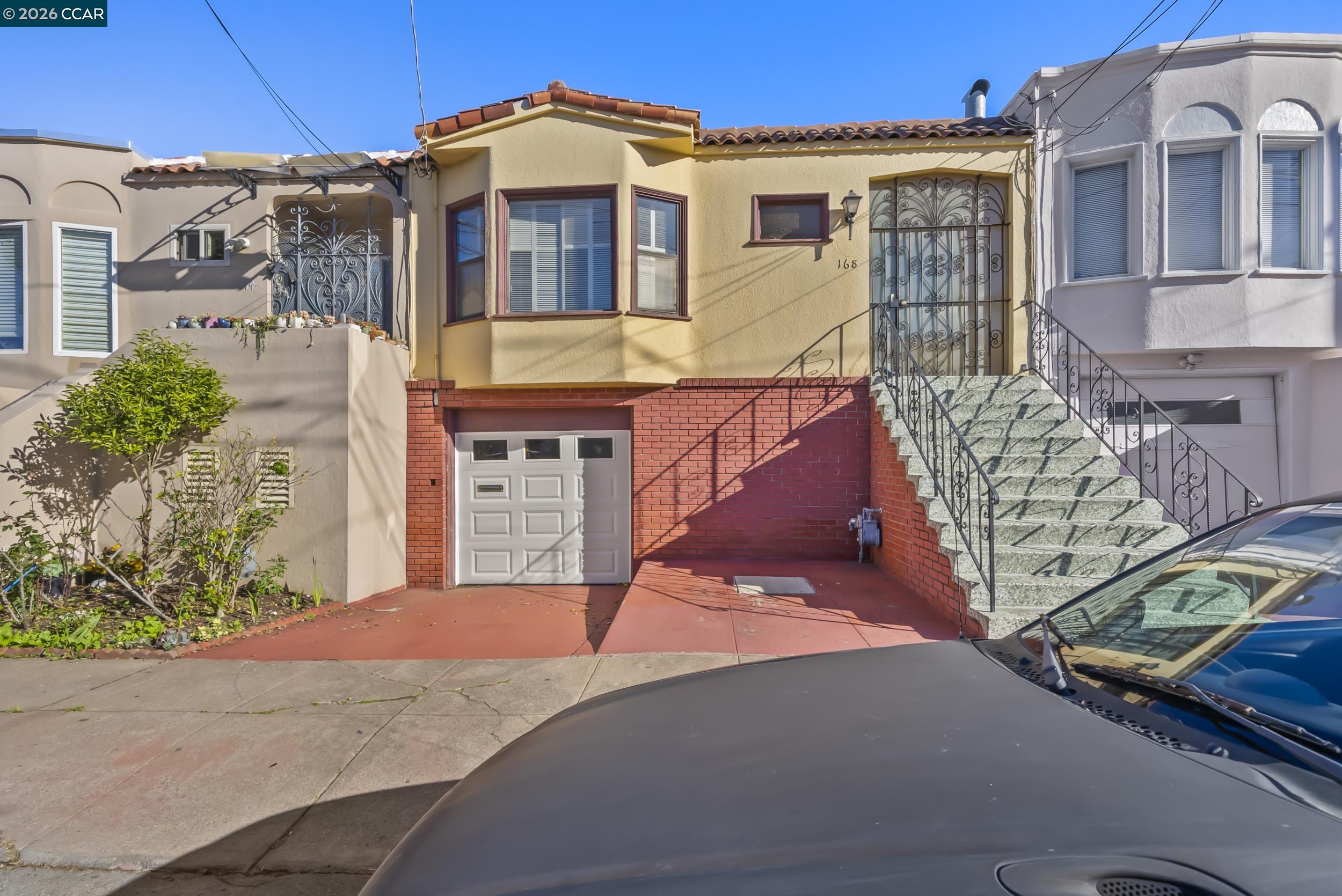 Front Image Thumbnail for CC41120094