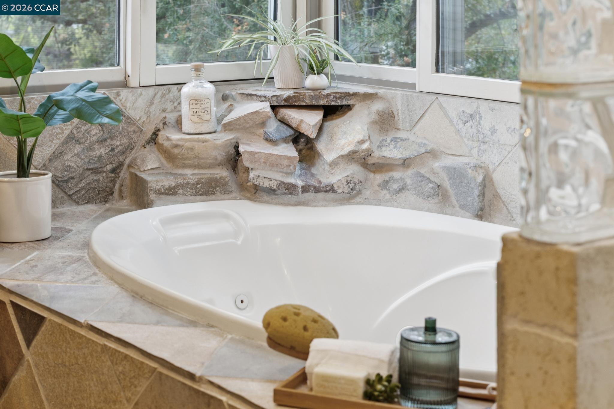 Detail Gallery Image 34 of 60 For 50 Vista Ln, Alamo,  CA 94507 - 5 Beds | 4 Baths