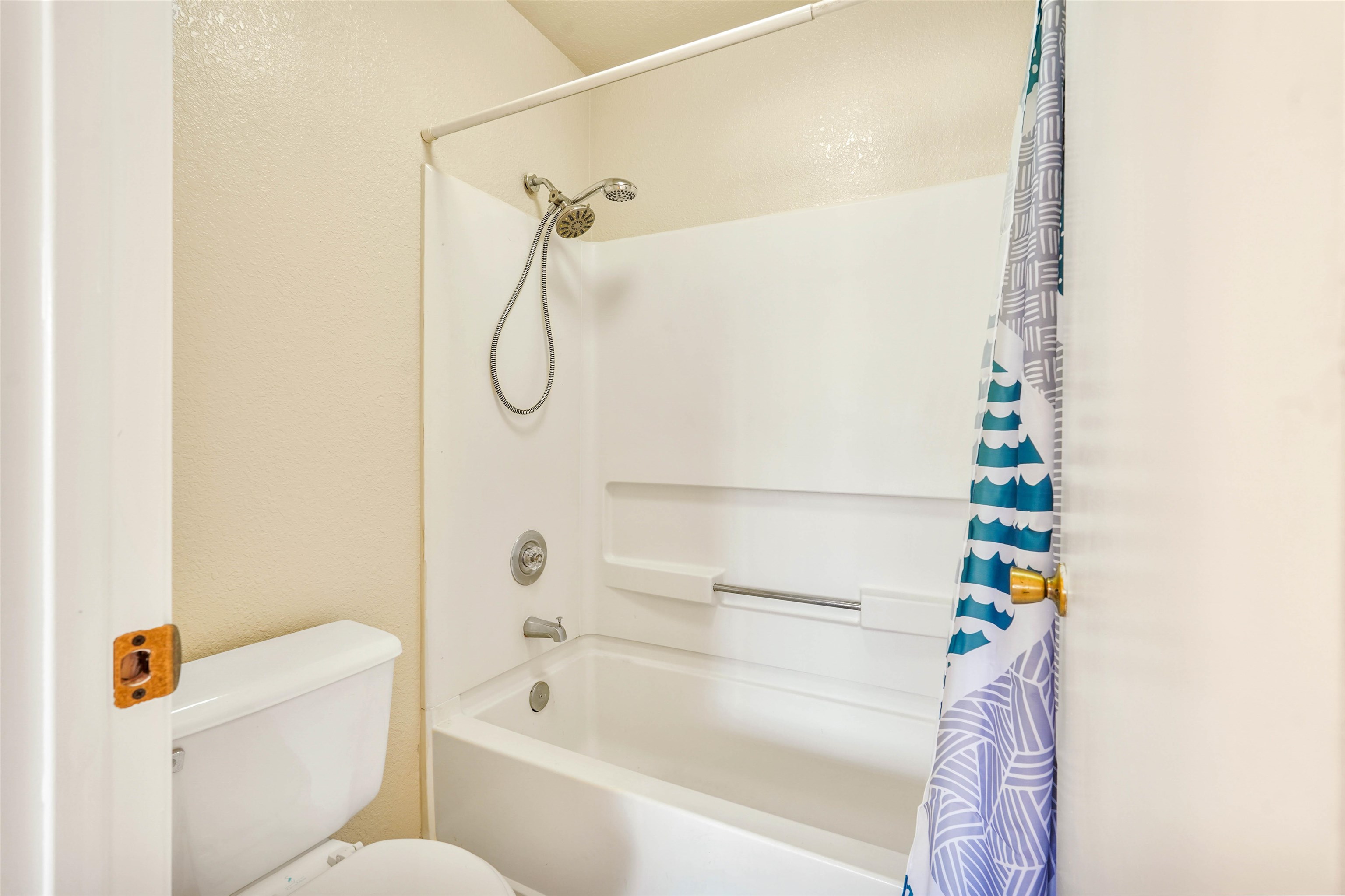 Detail Gallery Image 26 of 45 For 7 Town Square Pl, Oakland,  CA 94603 - 3 Beds | 2 Baths