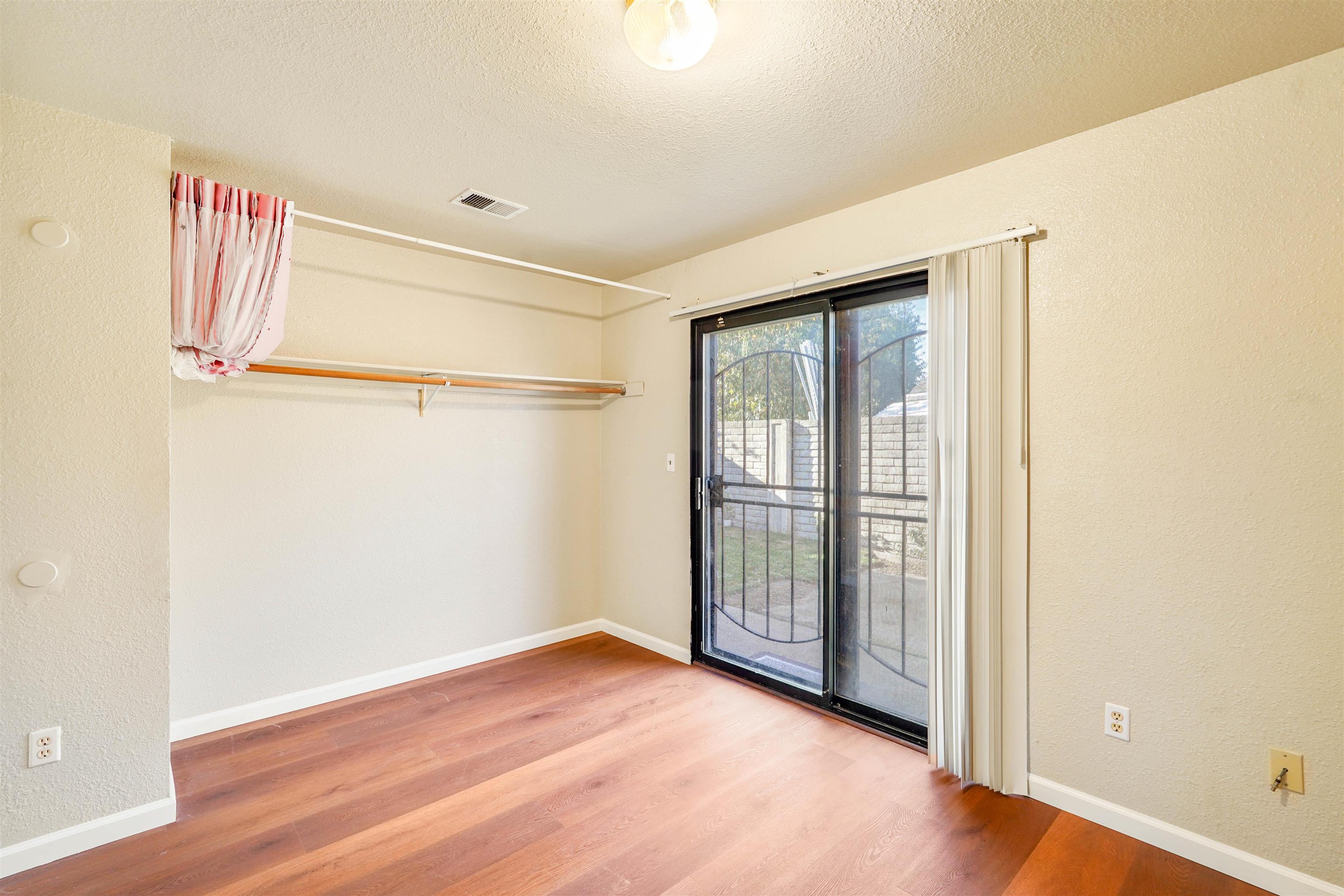 Detail Gallery Image 32 of 45 For 7 Town Square Pl, Oakland,  CA 94603 - 3 Beds | 2 Baths