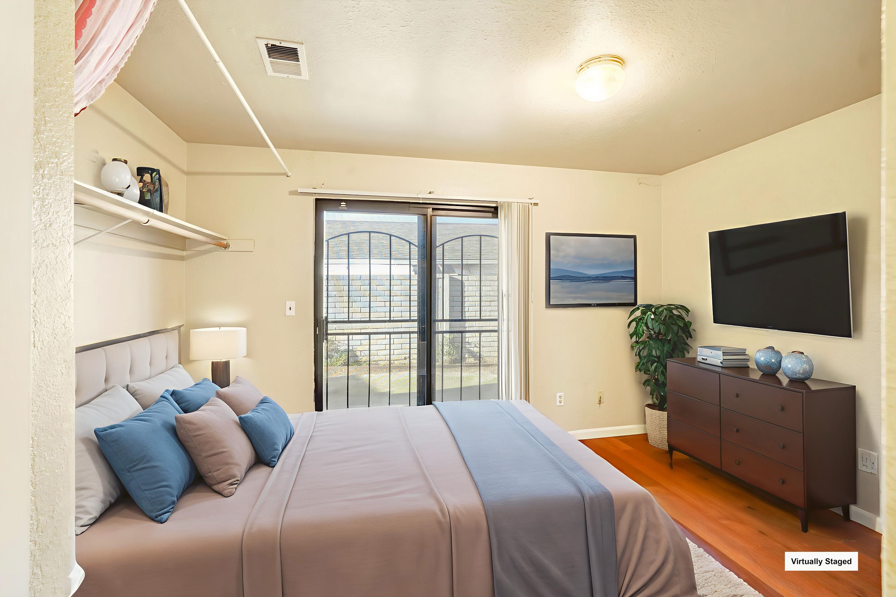 Detail Gallery Image 33 of 45 For 7 Town Square Pl, Oakland,  CA 94603 - 3 Beds | 2 Baths