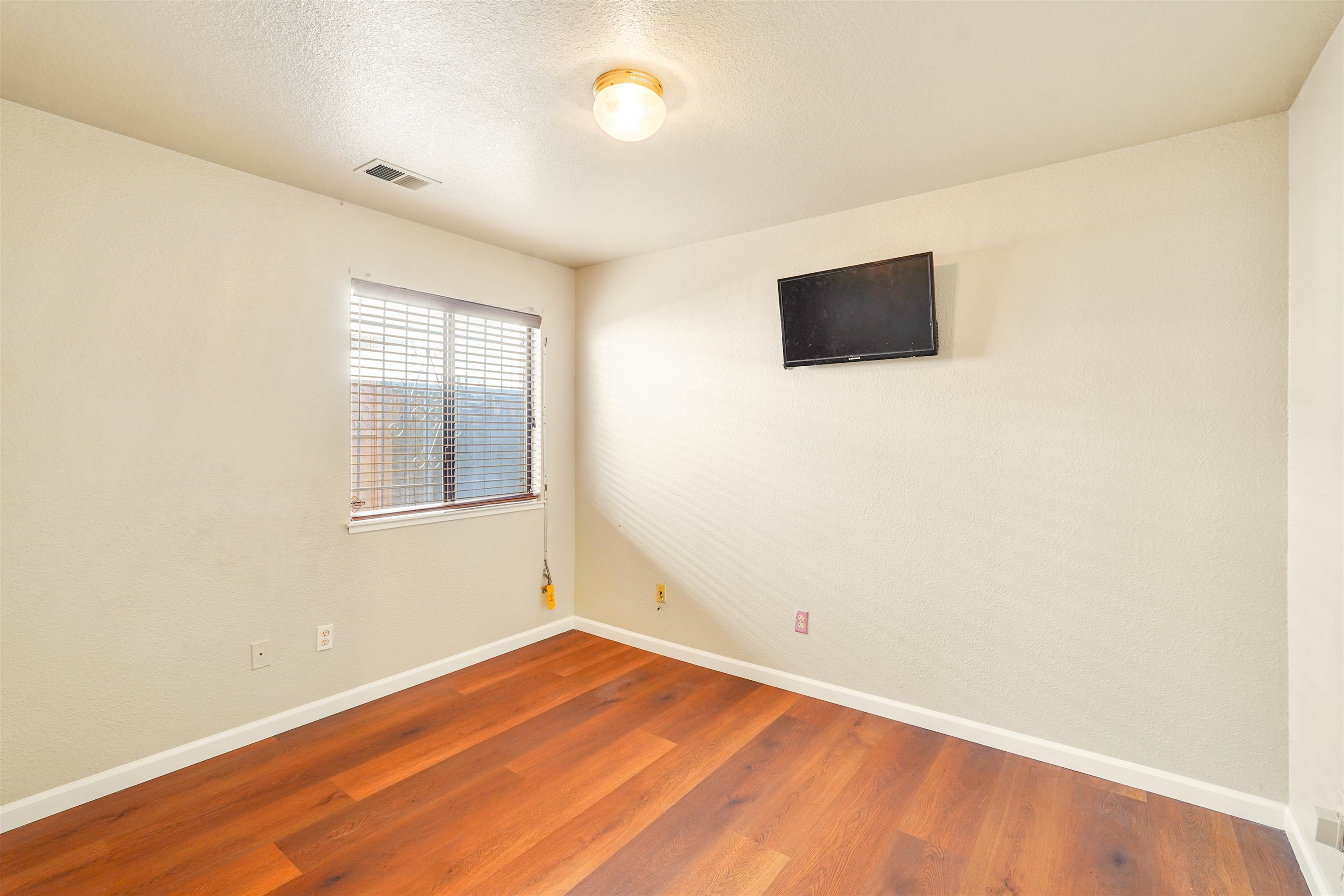 Detail Gallery Image 34 of 45 For 7 Town Square Pl, Oakland,  CA 94603 - 3 Beds | 2 Baths