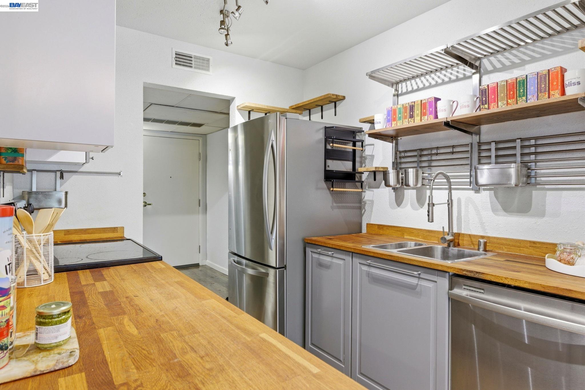 Photo #11: 41120151 Listing: Photo #11