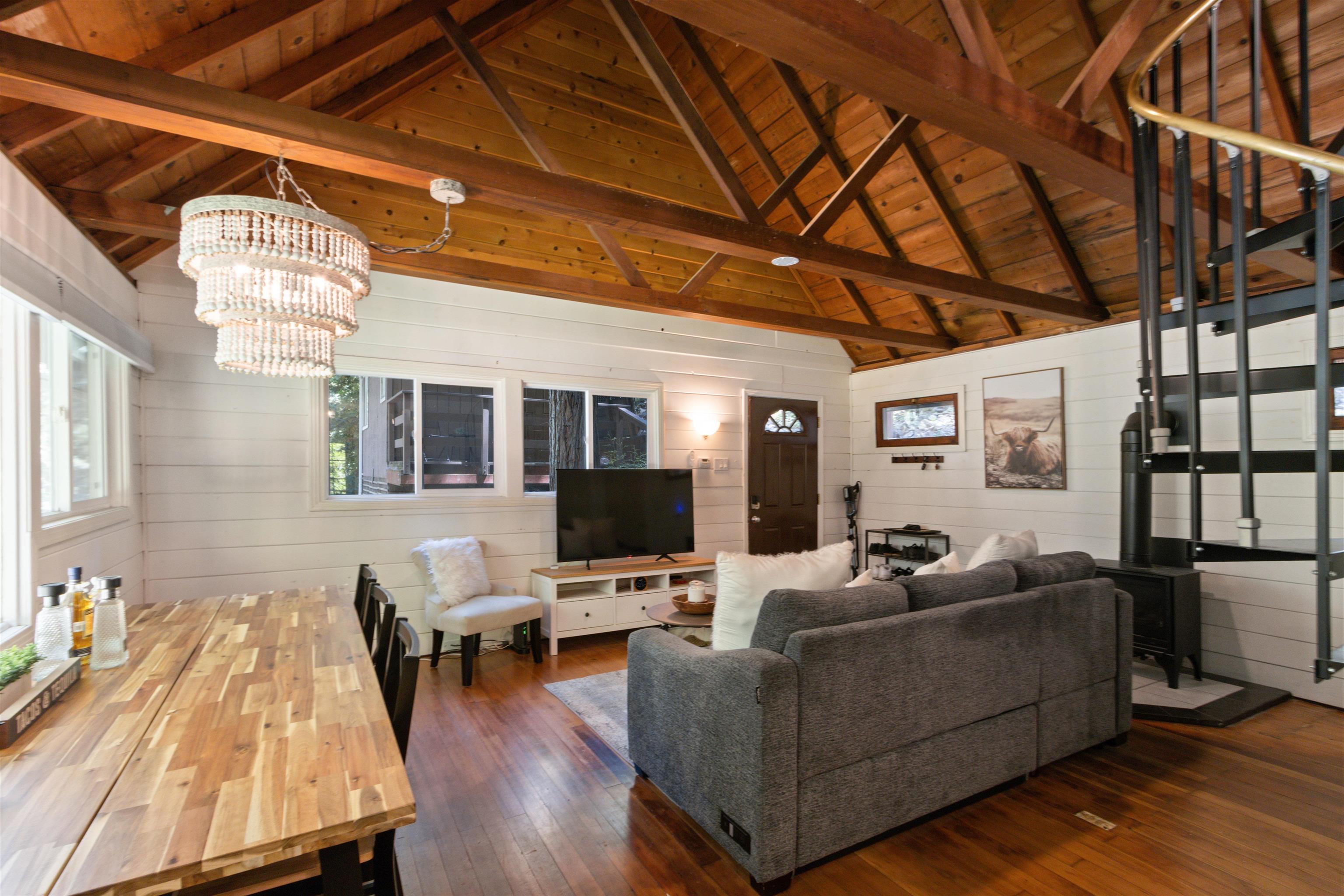 Detail Gallery Image 4 of 56 For 15475 Big Basin Way, Boulder Creek,  CA 95006 - 3 Beds | 2 Baths