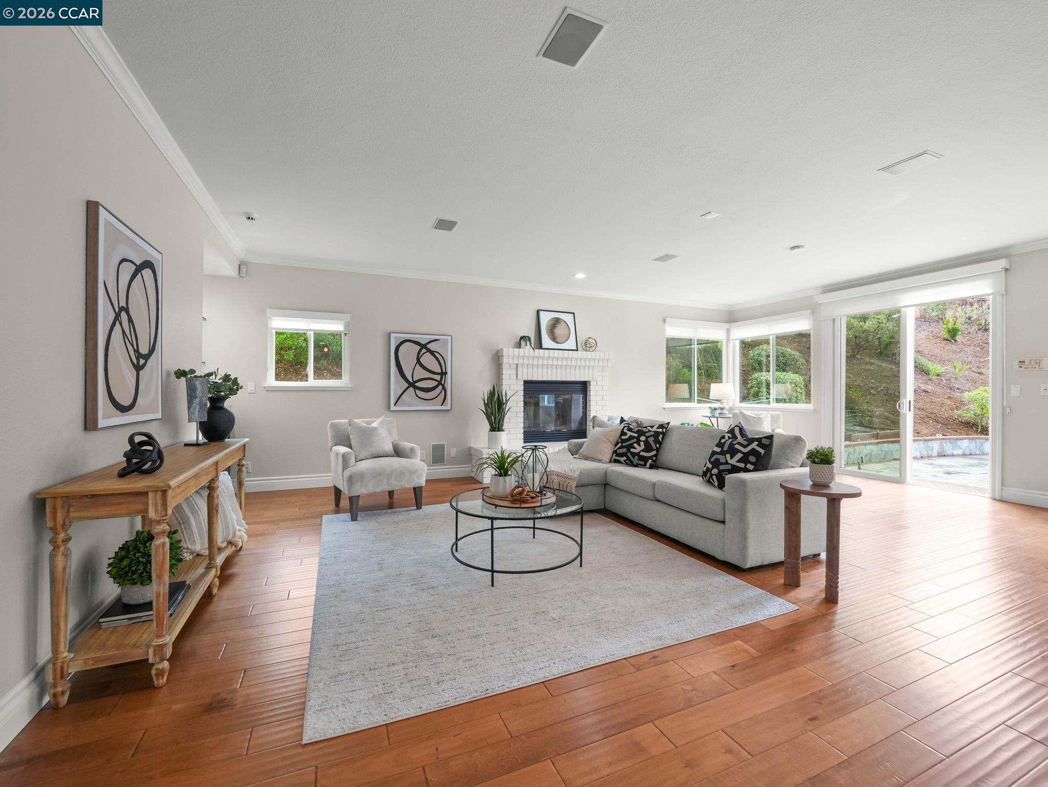 Detail Gallery Image 12 of 52 For 376 Blue Oak Ln, Clayton,  CA 94517 - 5 Beds | 3 Baths