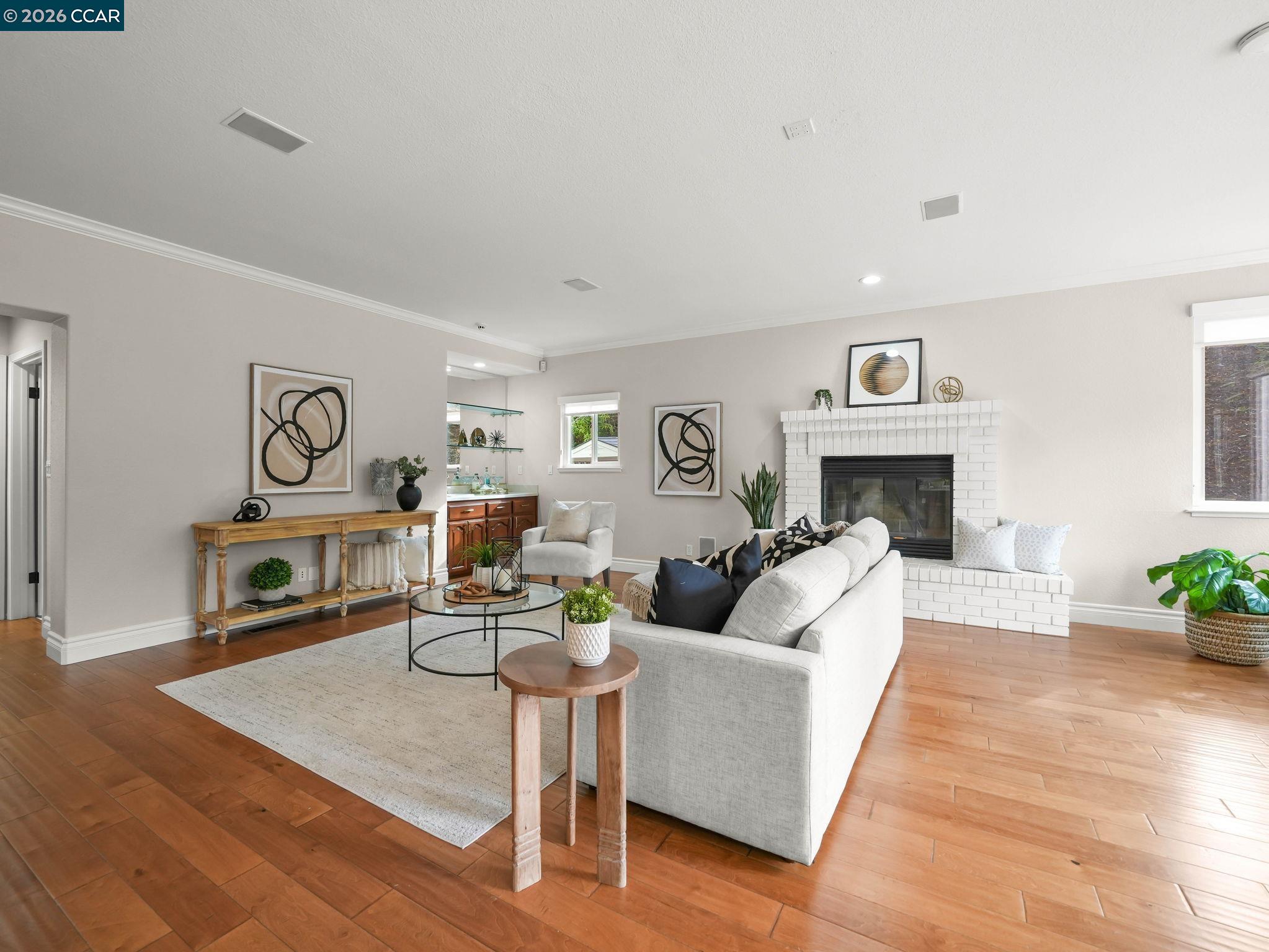 Detail Gallery Image 13 of 52 For 376 Blue Oak Ln, Clayton,  CA 94517 - 5 Beds | 3 Baths