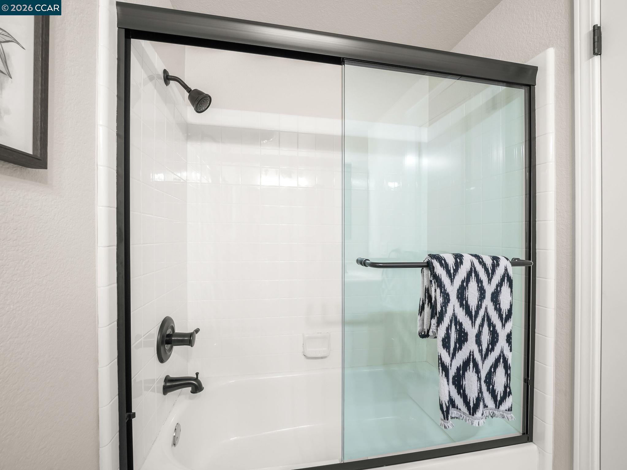 Detail Gallery Image 21 of 52 For 376 Blue Oak Ln, Clayton,  CA 94517 - 5 Beds | 3 Baths