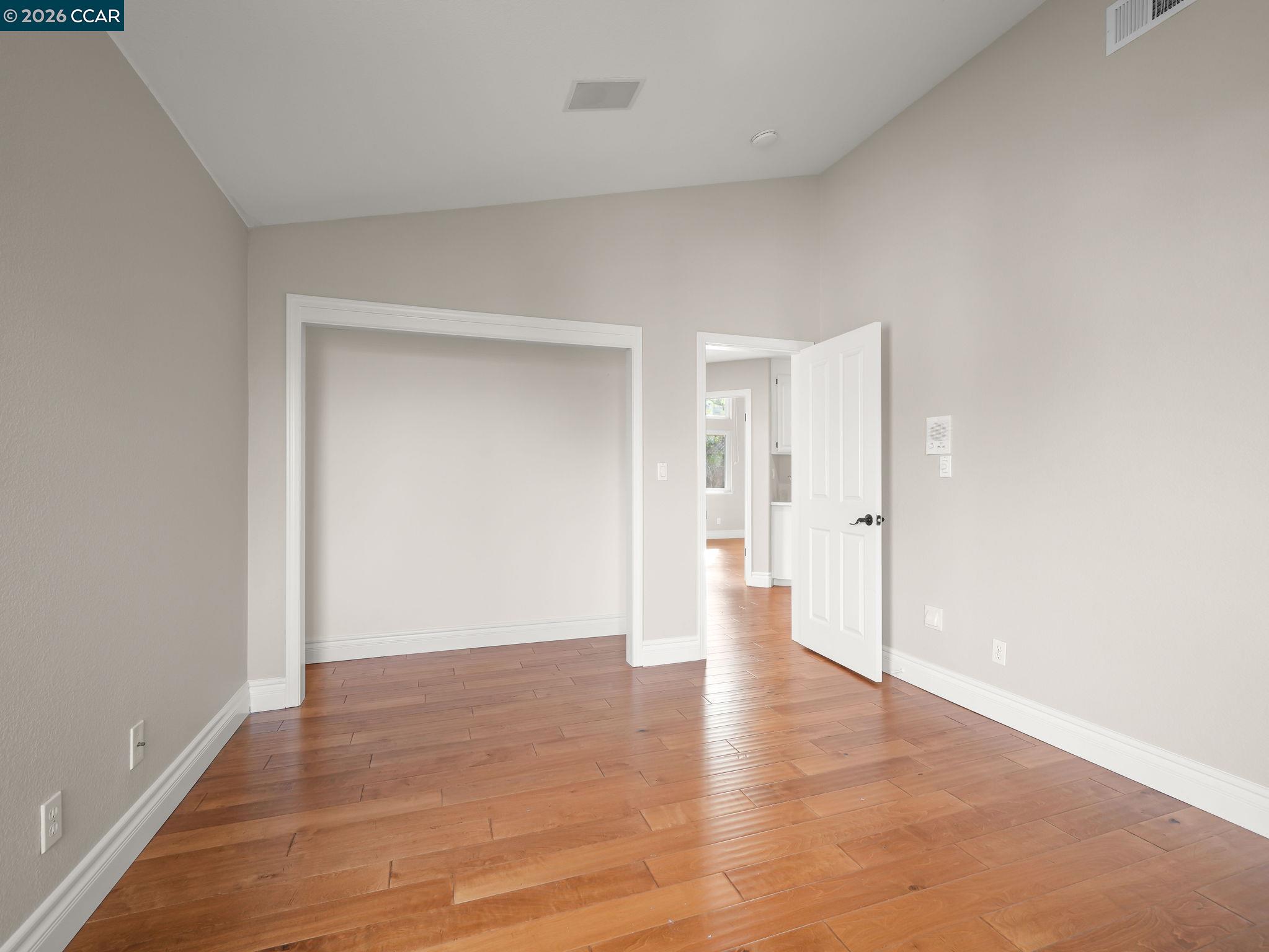 Detail Gallery Image 25 of 52 For 376 Blue Oak Ln, Clayton,  CA 94517 - 5 Beds | 3 Baths