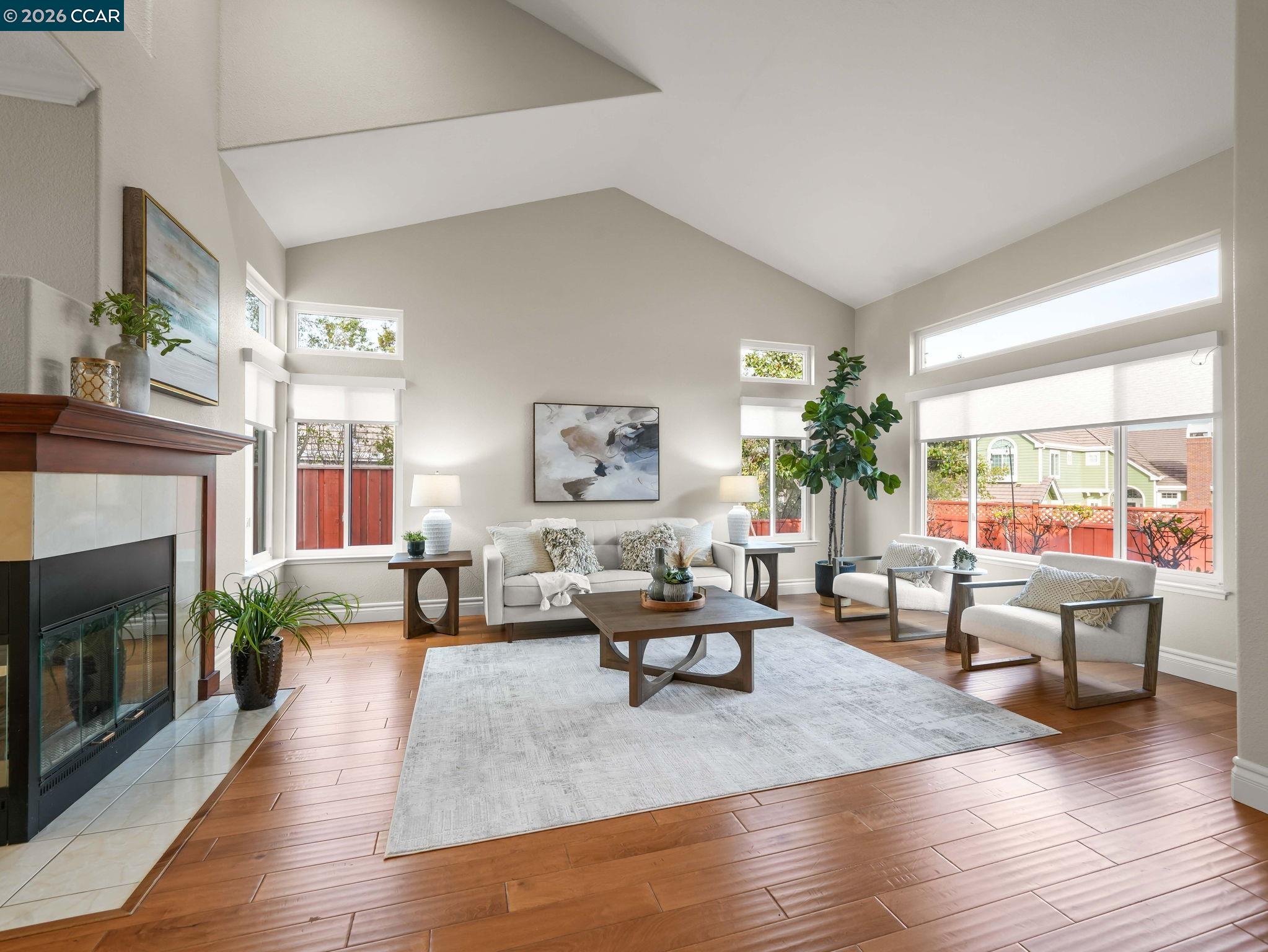 Detail Gallery Image 6 of 52 For 376 Blue Oak Ln, Clayton,  CA 94517 - 5 Beds | 3 Baths