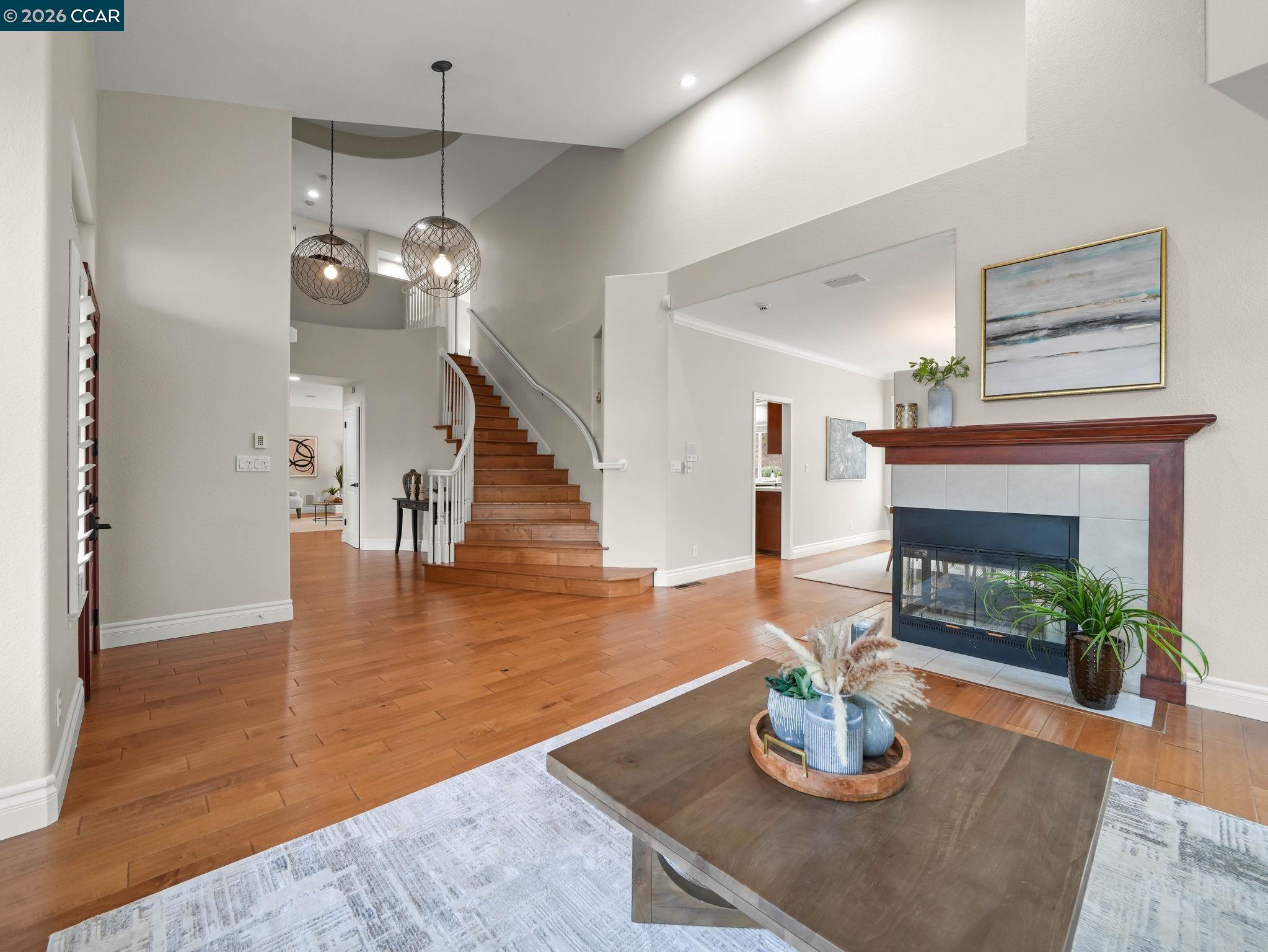 376 Blue Oak Ln, Clayton, CA, 94517