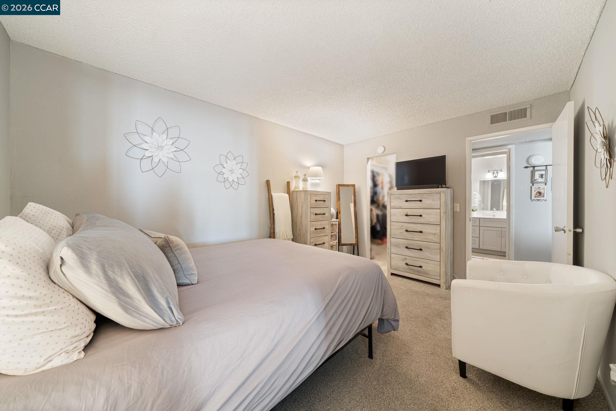 Detail Gallery Image 13 of 24 For 320 N Civic Drive #407,  Walnut Creek,  CA 94596 - 1 Beds | 1 Baths