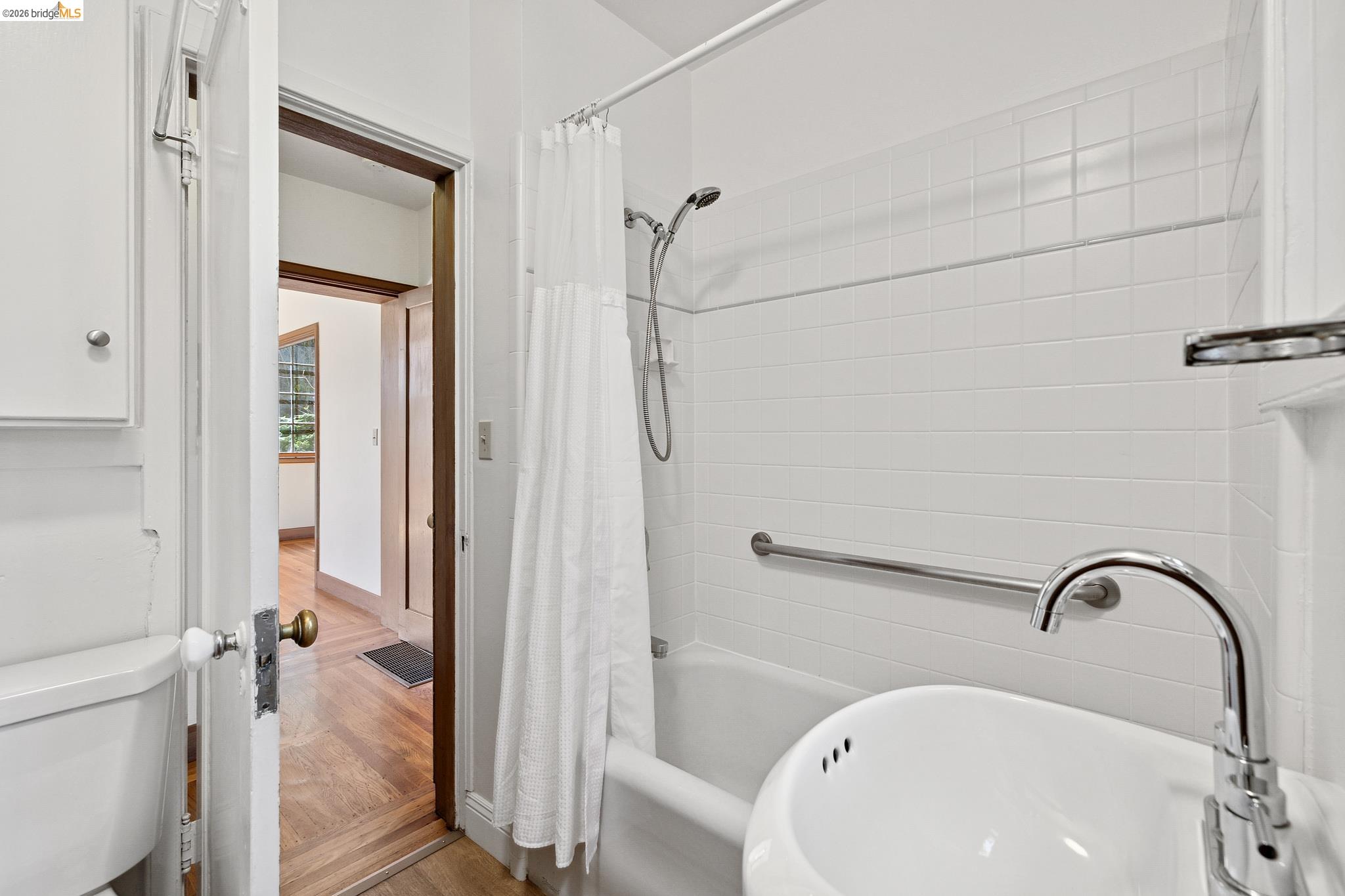 Photo #46: 41120200 Listing: Photo #46