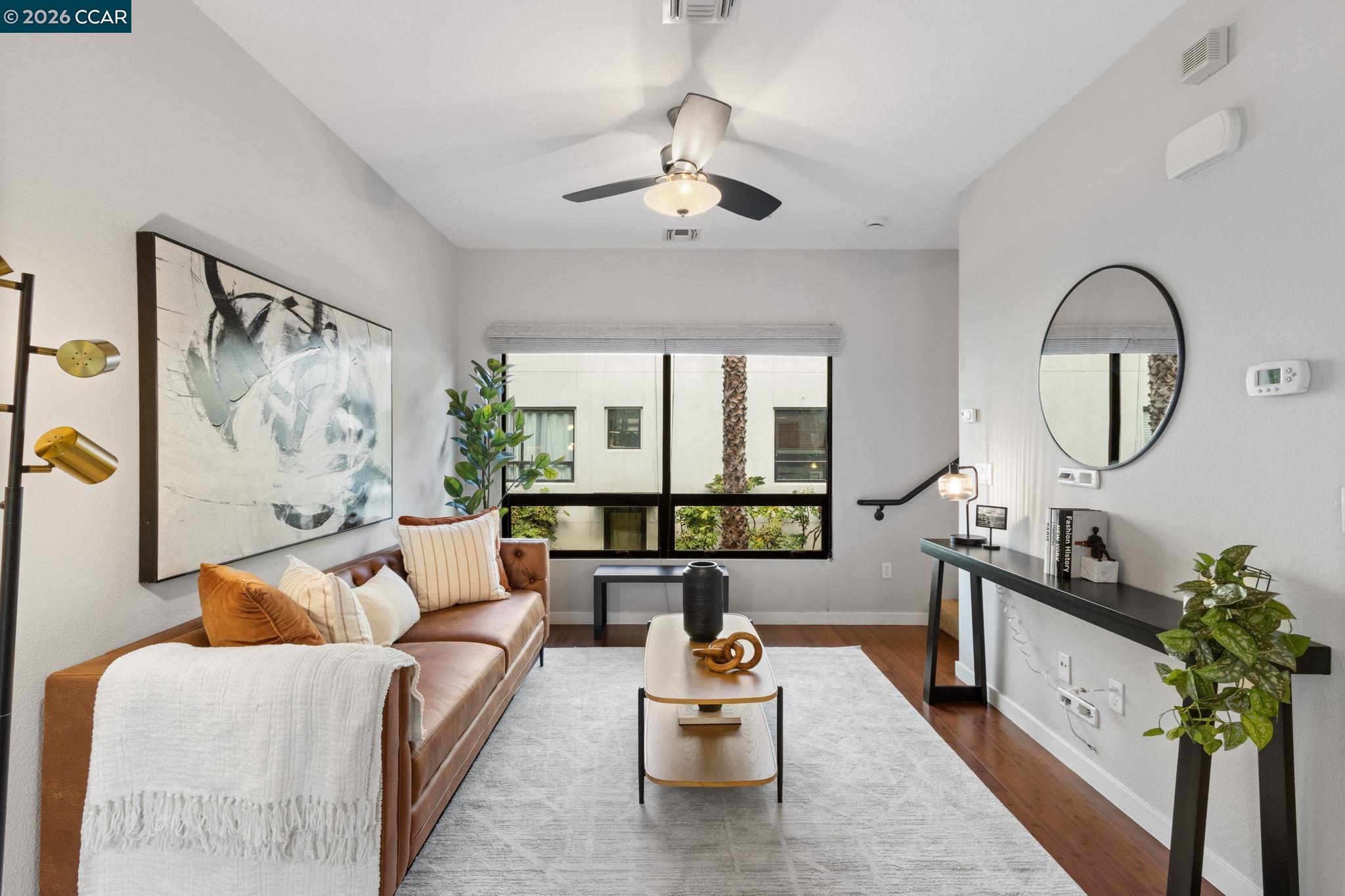 Front Image Thumbnail for CC41120215