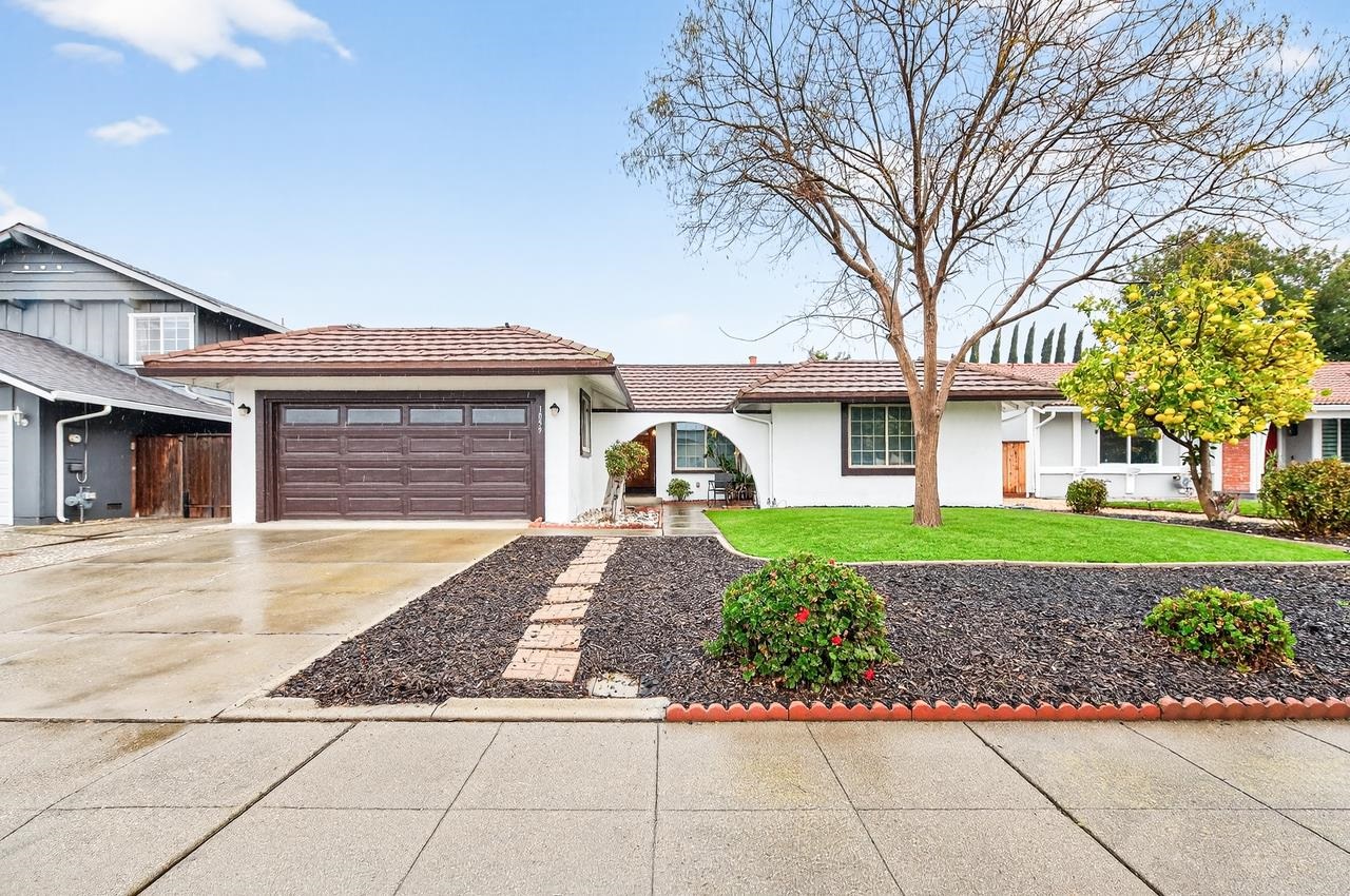 Front Image Thumbnail for BE41120224