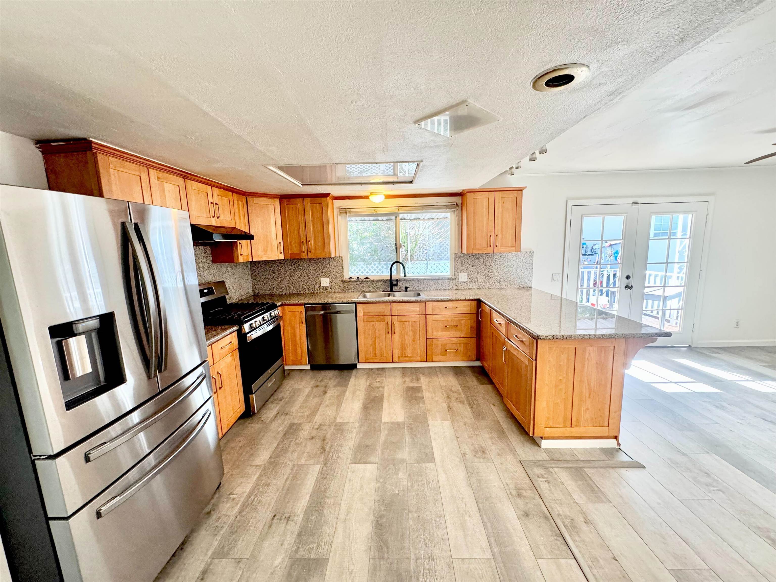 Detail Gallery Image 3 of 13 For 2151 Oakland Rd #466,  San Jose,  CA 95131 - 2 Beds | 2 Baths