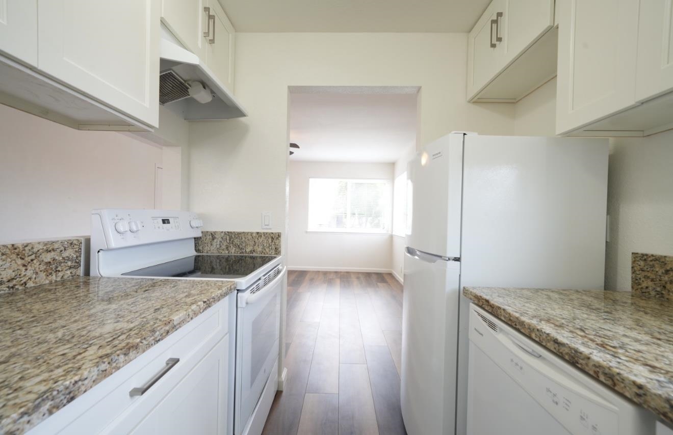 Detail Gallery Image 6 of 18 For 100 Carolina St. a,  Vallejo,  CA 94590 - 2 Beds | 1 Baths